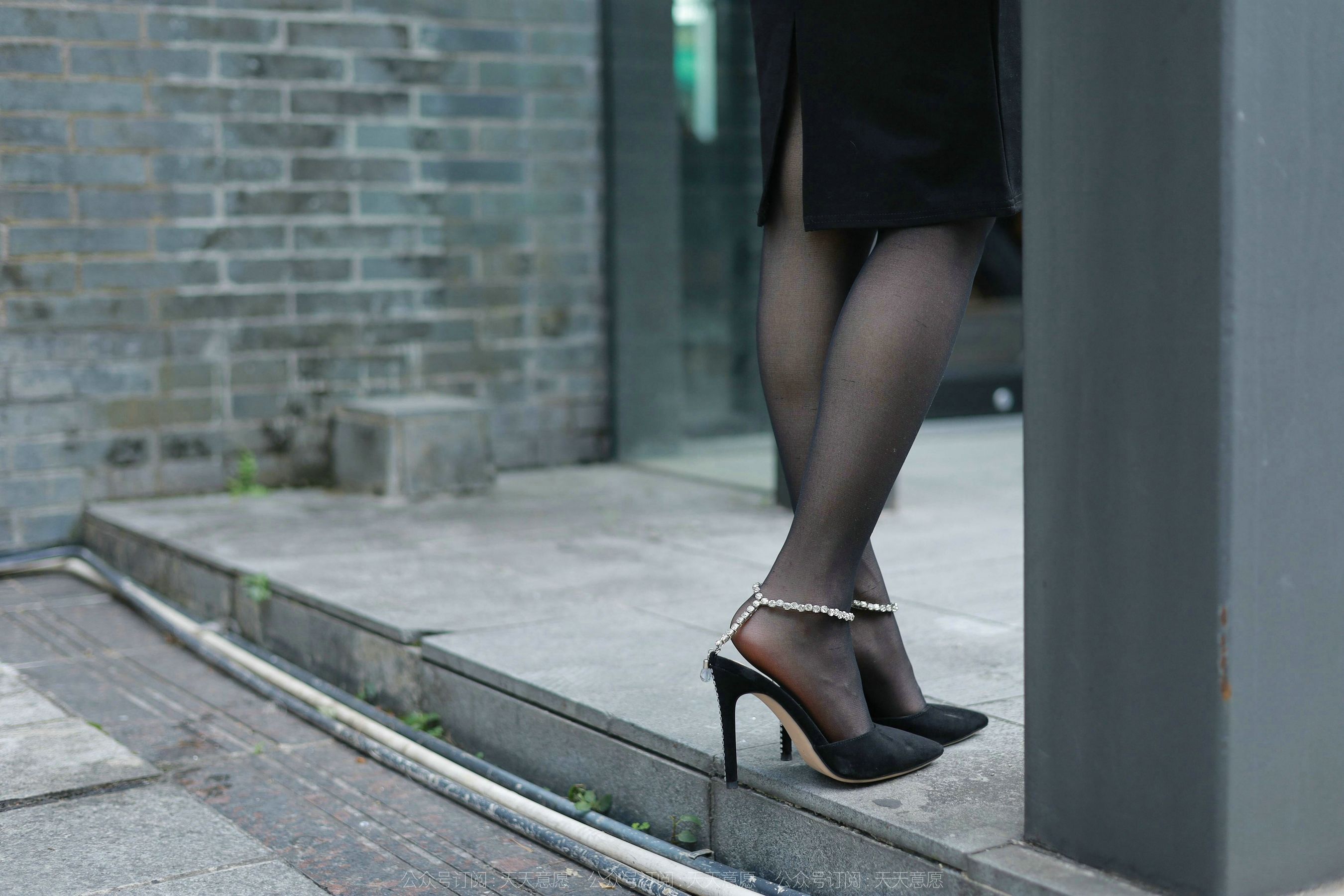 模特 婉萍 《性感OL窄裙》-图20