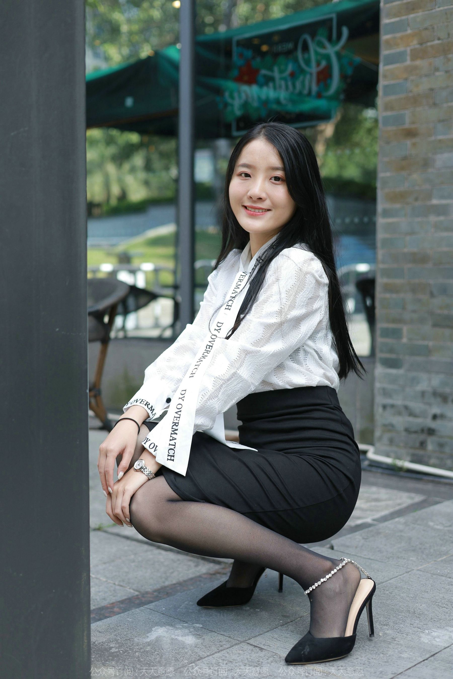 模特 婉萍 《性感OL窄裙》-图25