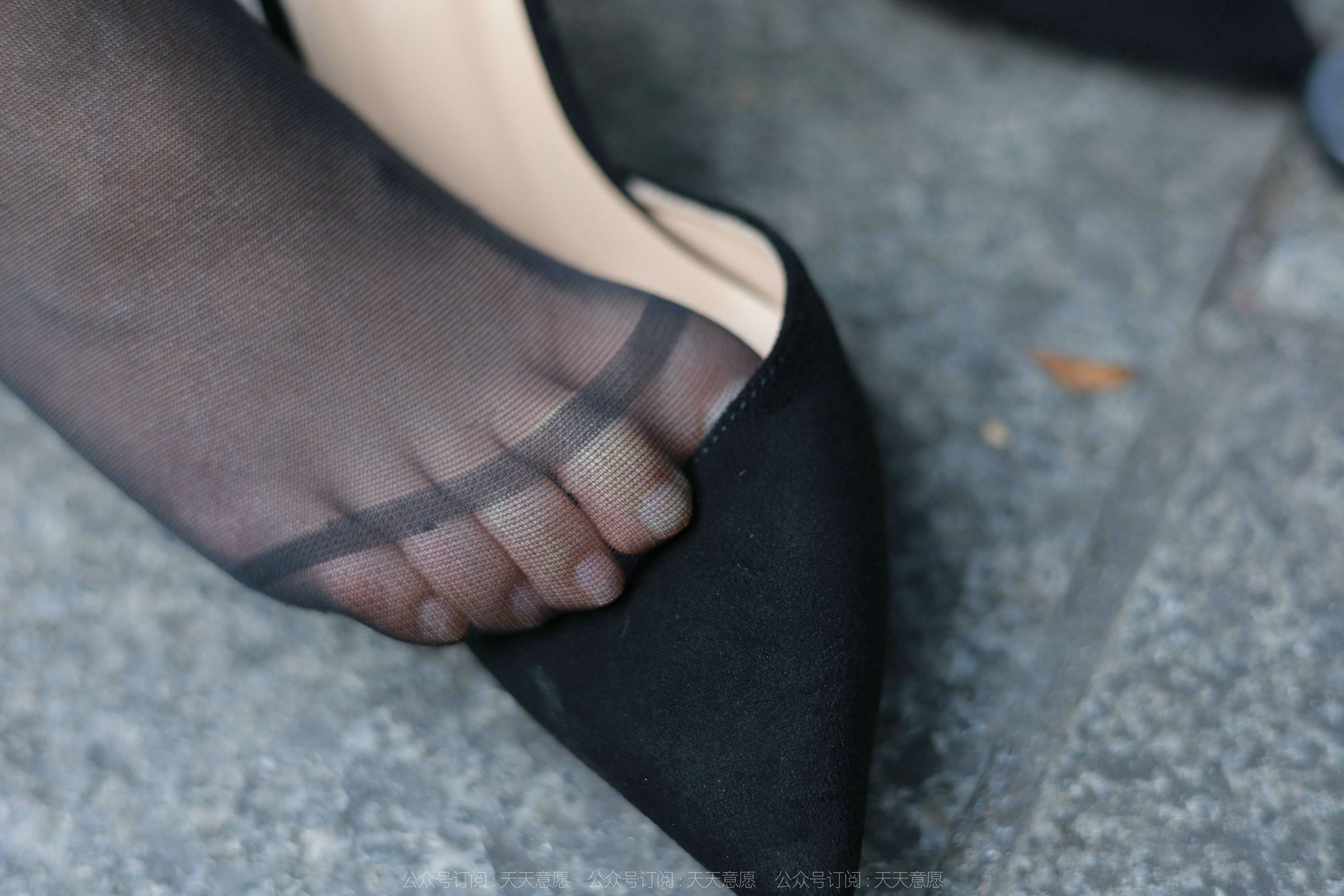 模特 婉萍 《性感OL窄裙》-图51