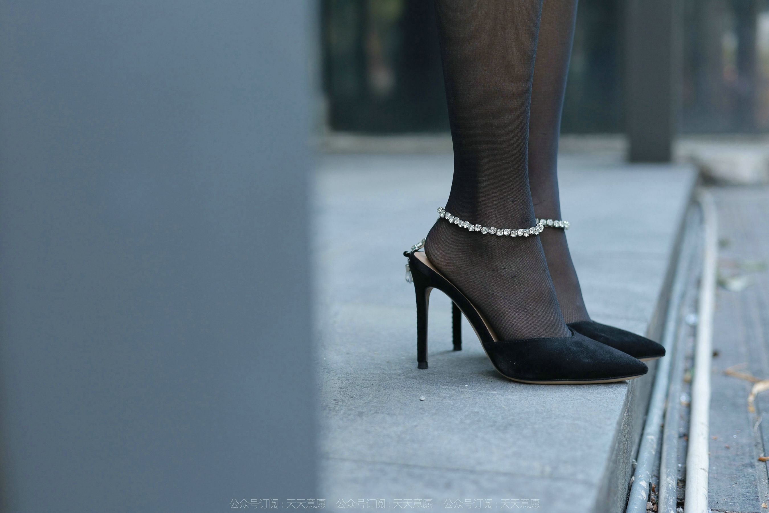 模特 婉萍 《性感OL窄裙》-图73