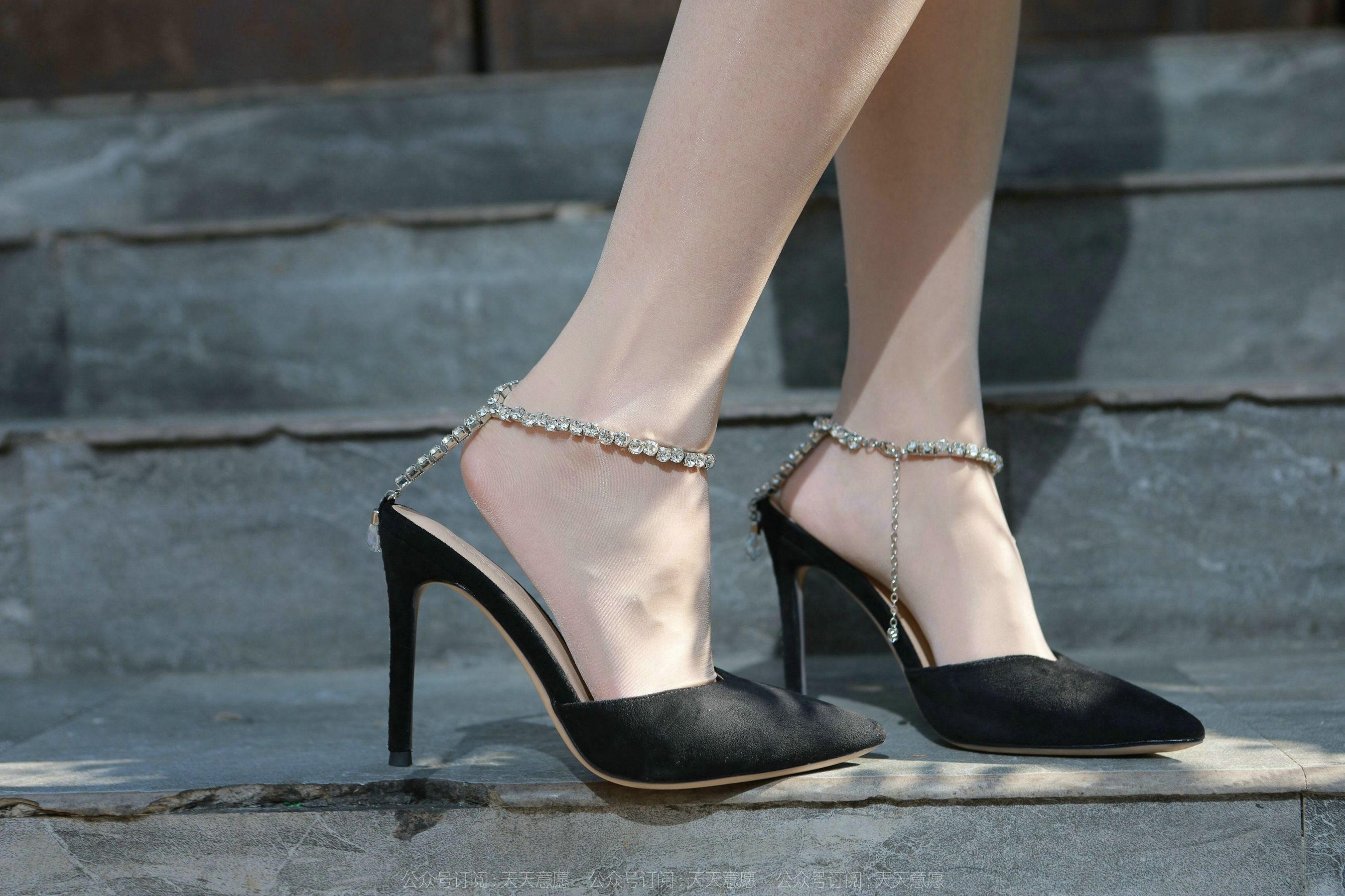 模特 婉萍 《油亮蓝色短裙》-图29