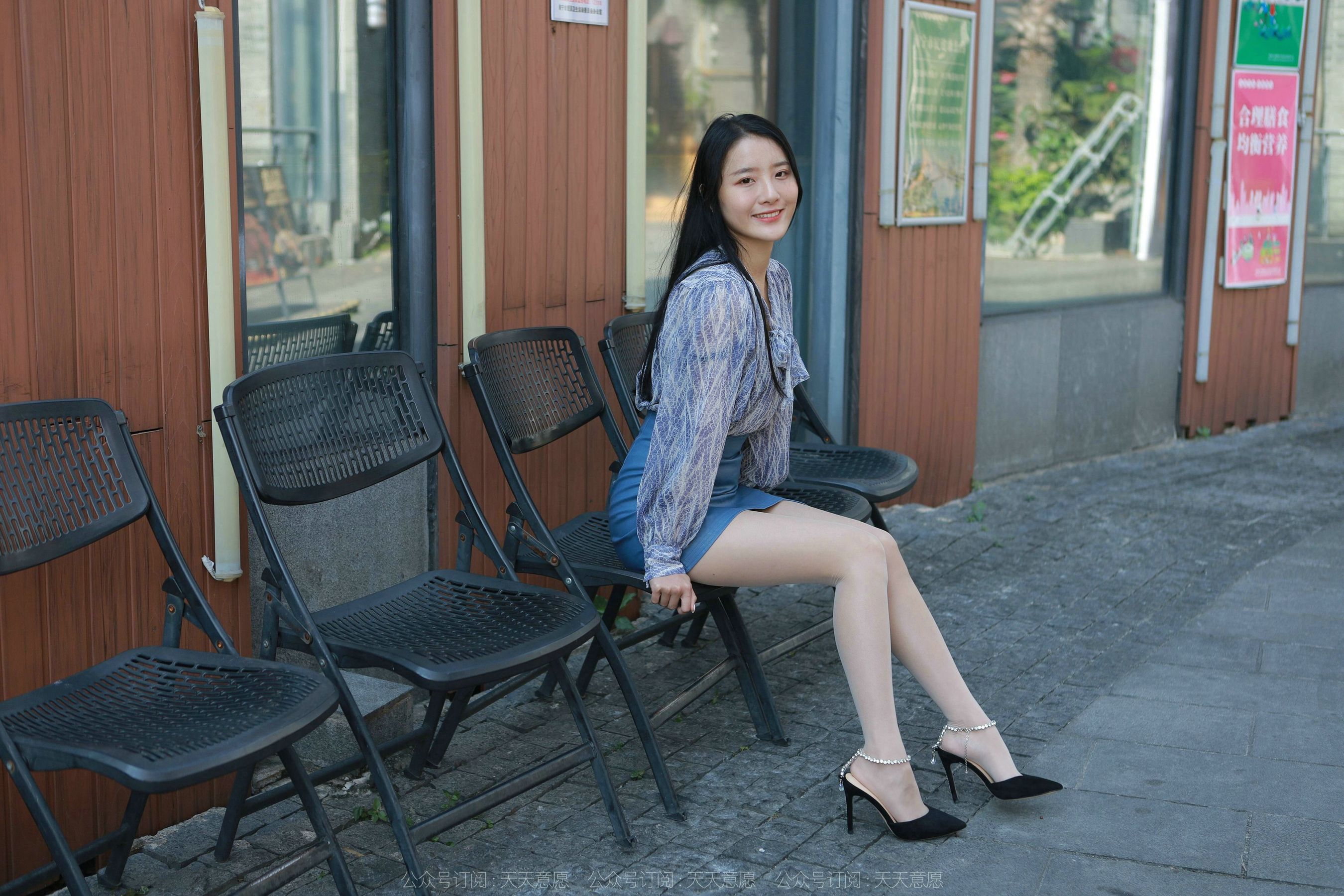 模特 婉萍 《油亮蓝色短裙》-图58