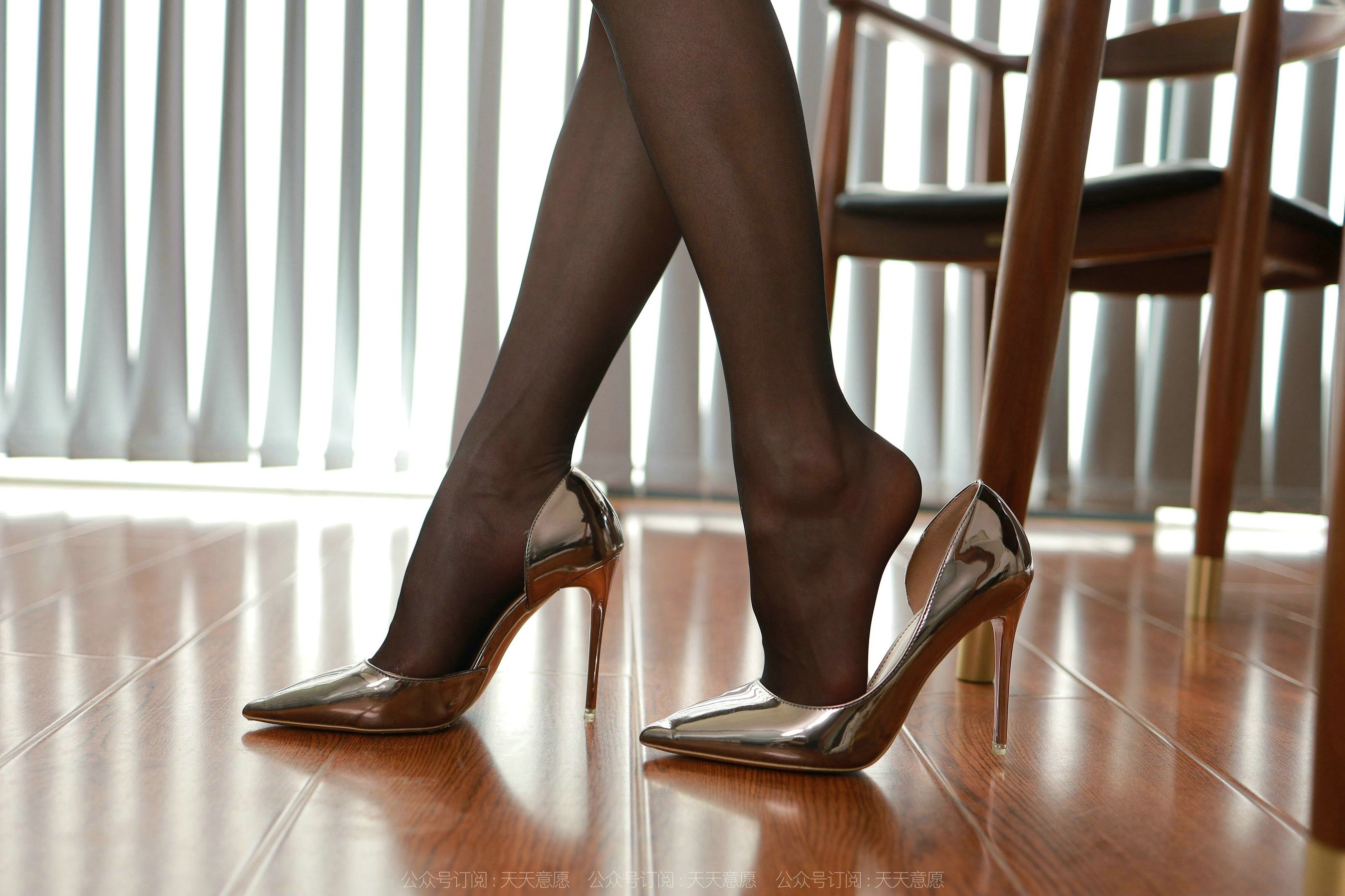 模特 小六 《狂野嘿丝皮裙》-图39