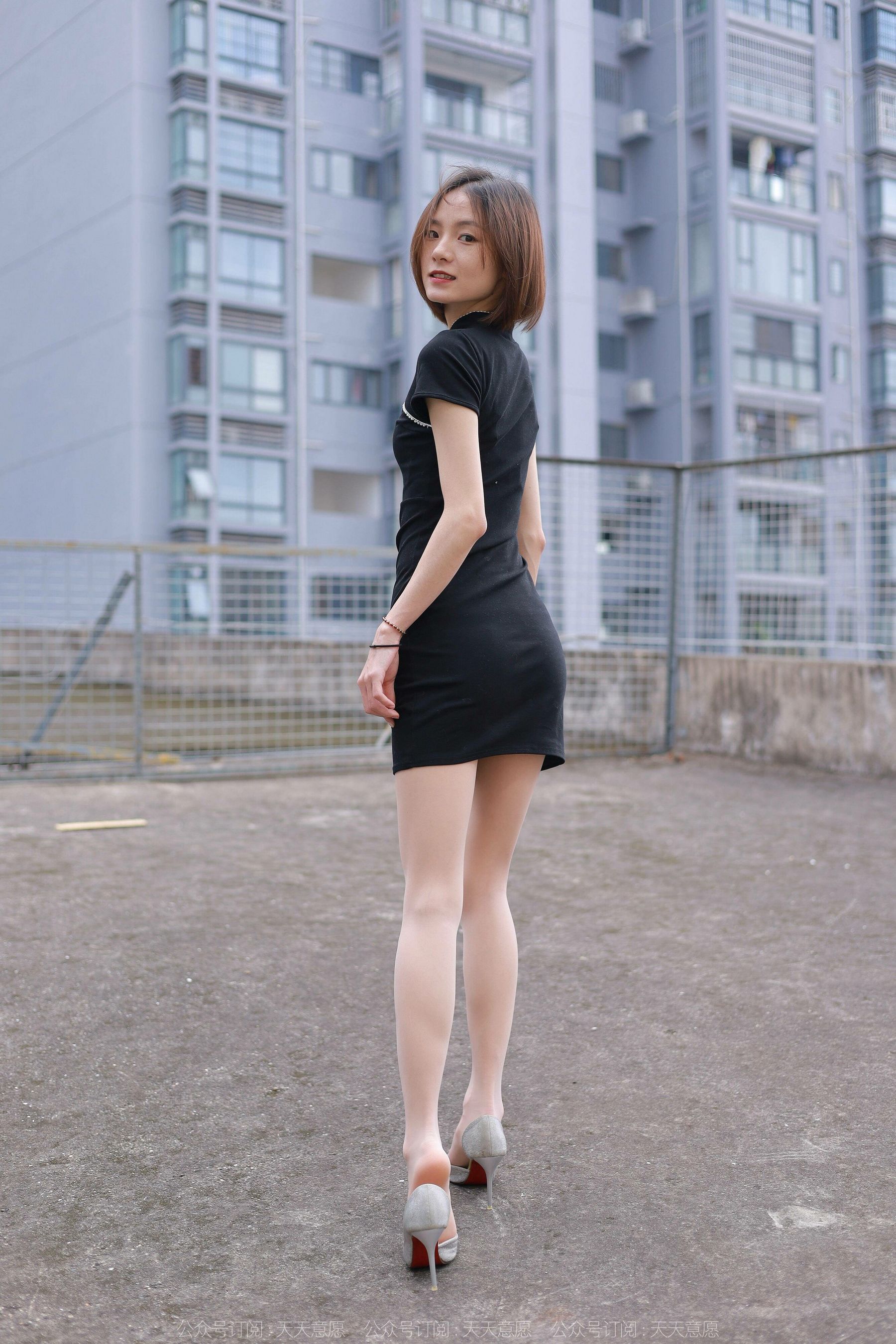 模特 小六 《黑色旗袍肉色丝》-图21