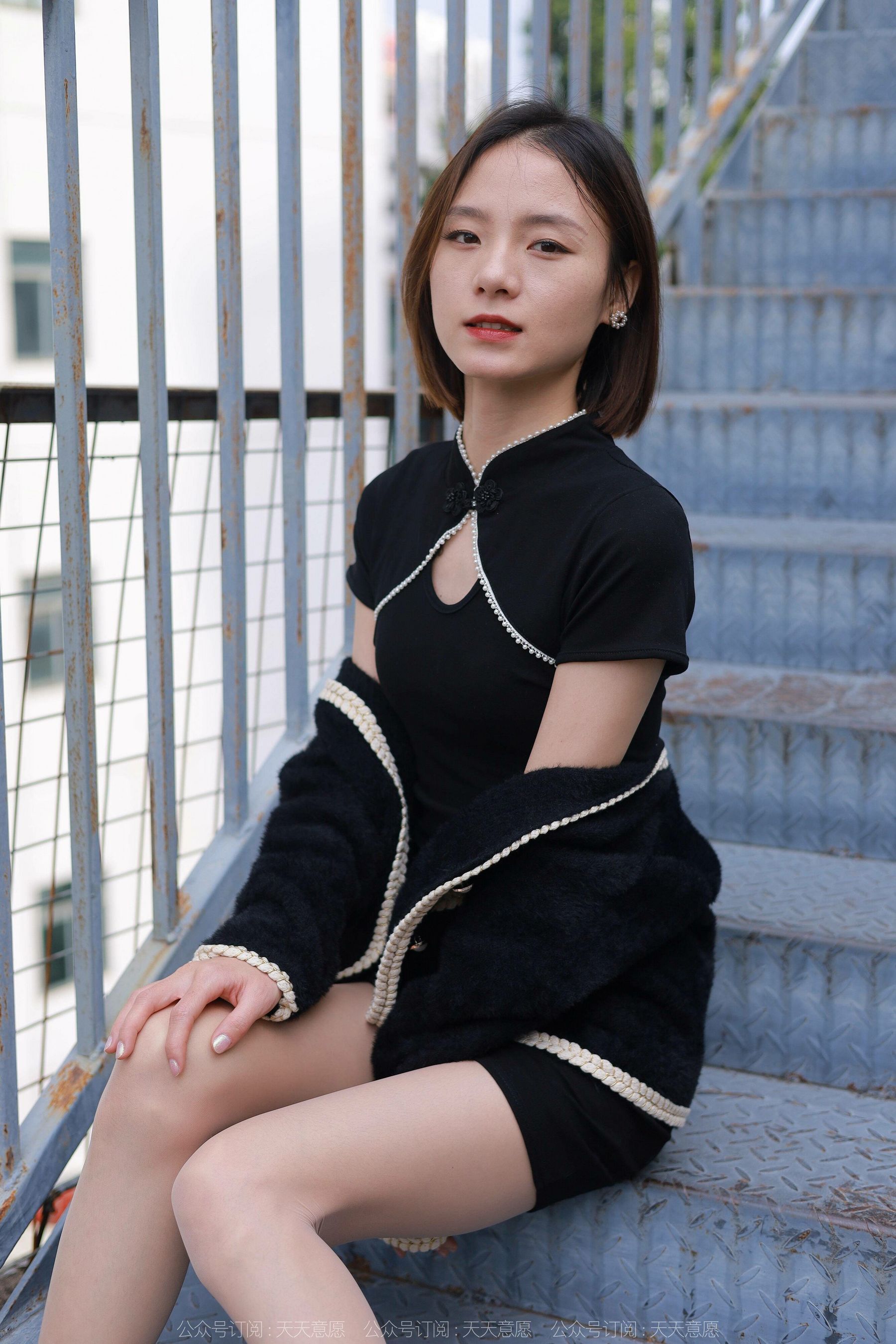 模特 小六 《黑色旗袍肉色丝》-图6