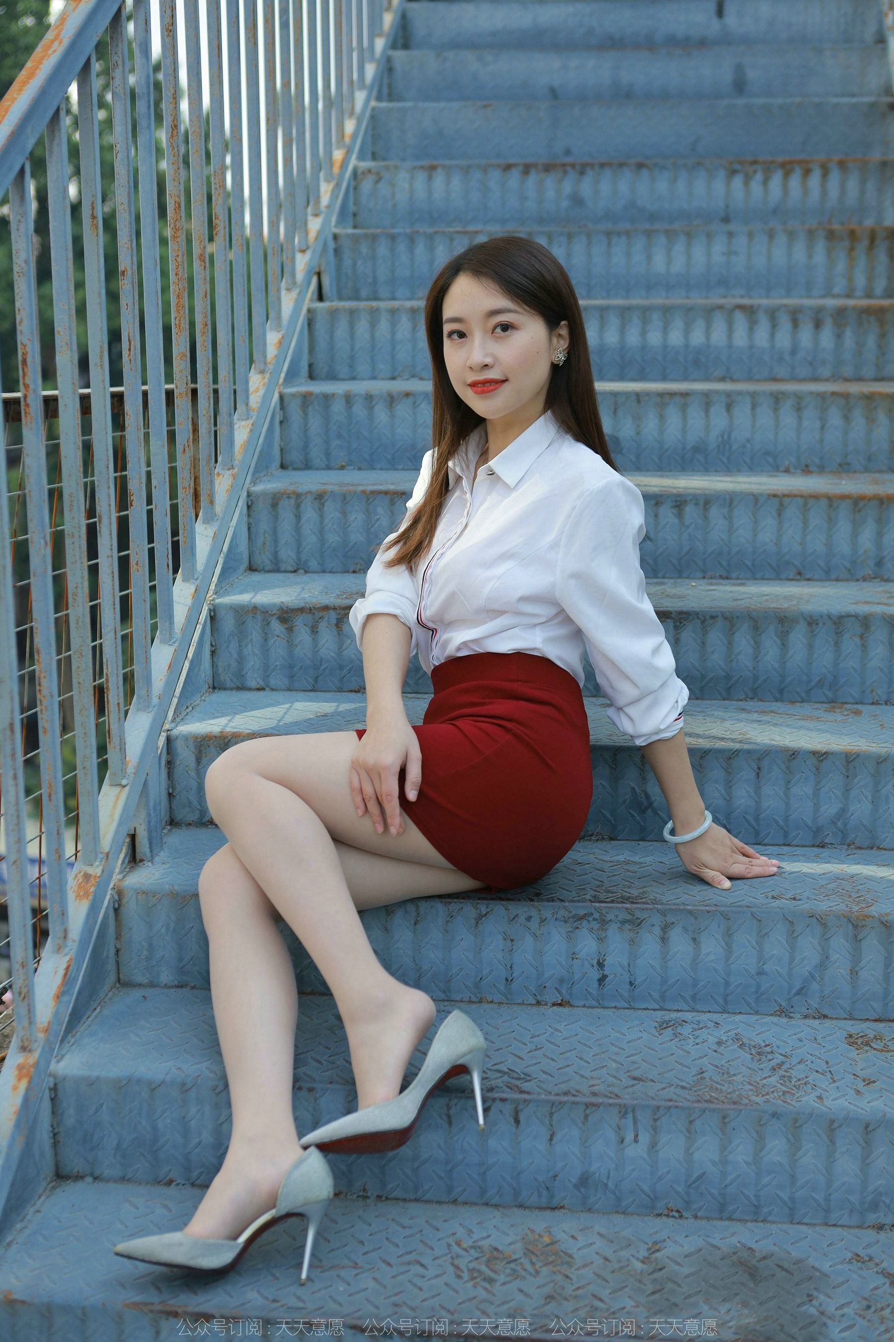 模特 小婕 《性感红色包臀裙》-图17