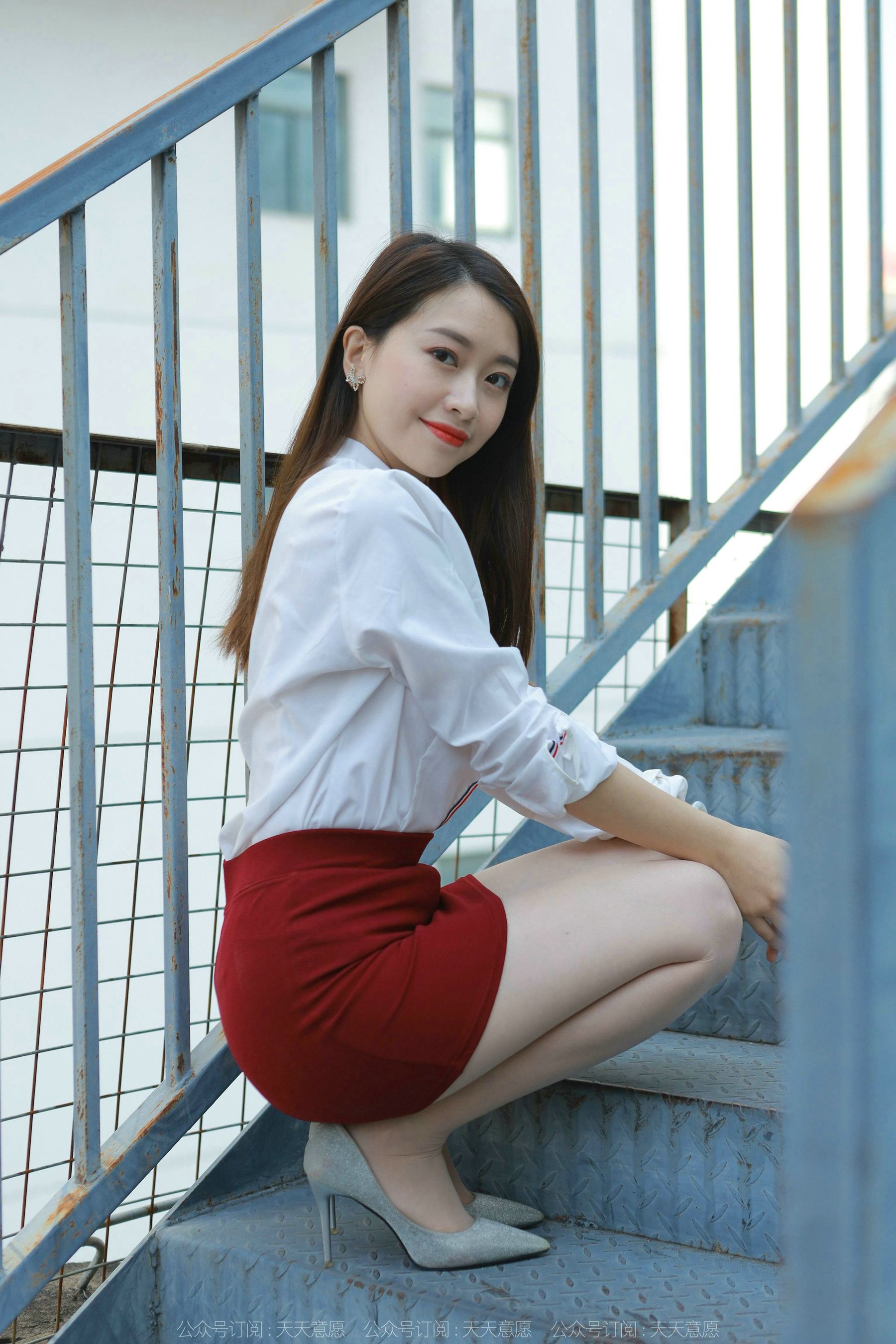 模特 小婕 《性感红色包臀裙》-图36