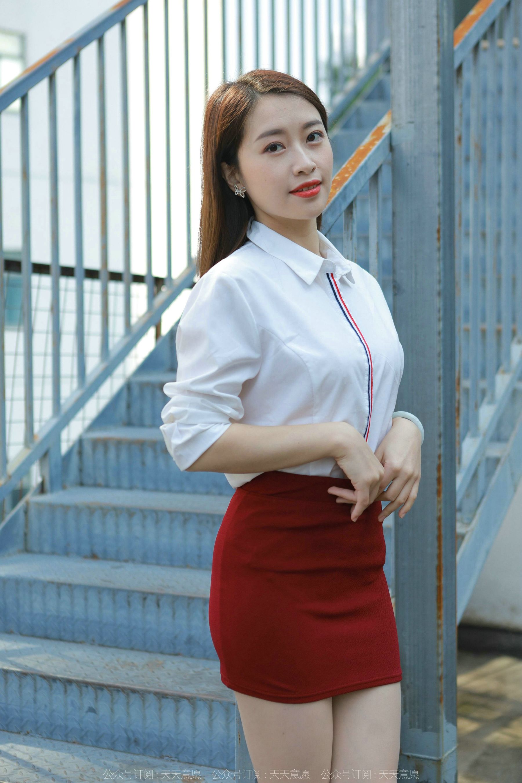 模特 小婕 《性感红色包臀裙》-图44