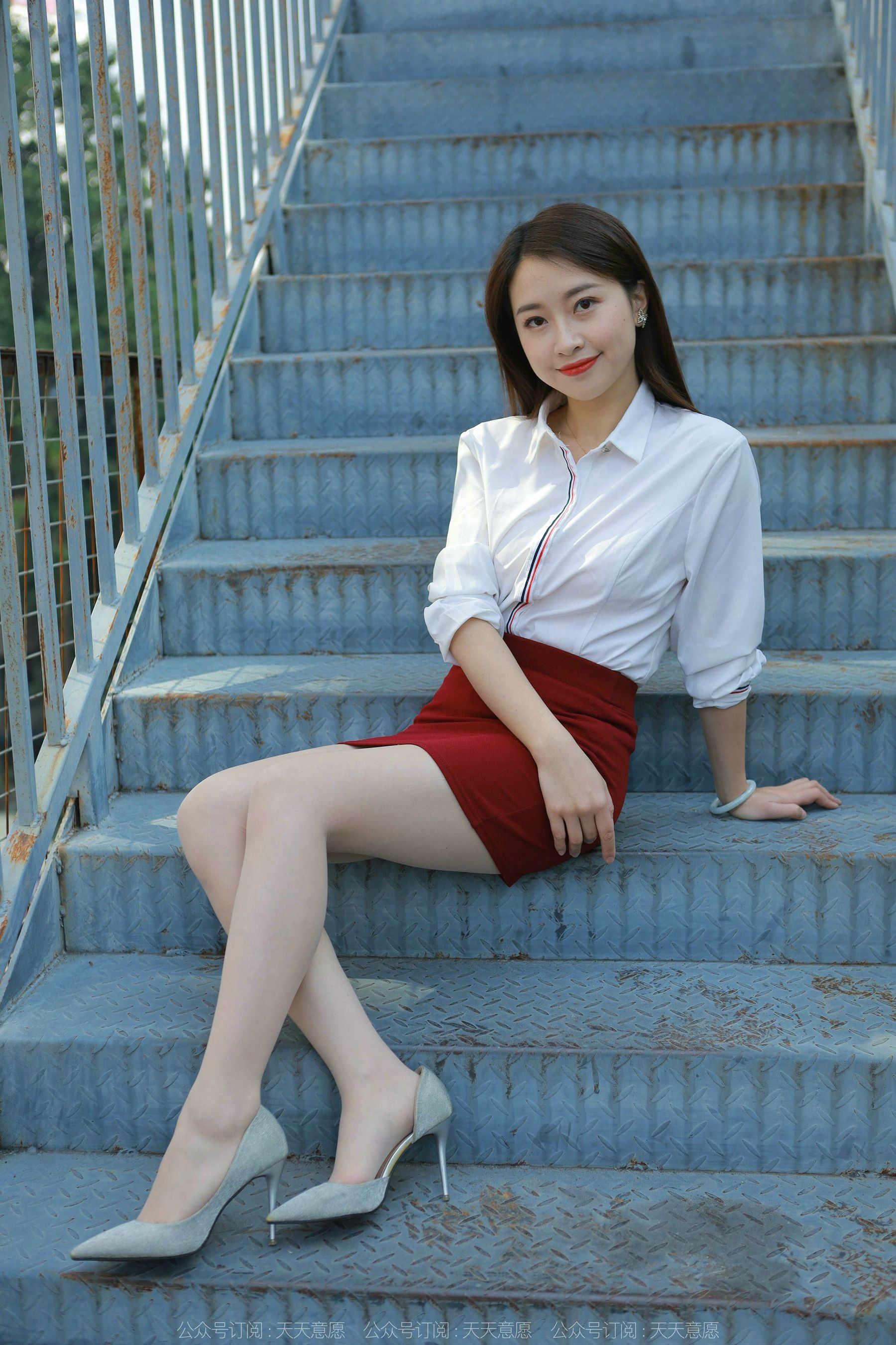 模特 小婕 《性感红色包臀裙》-图5