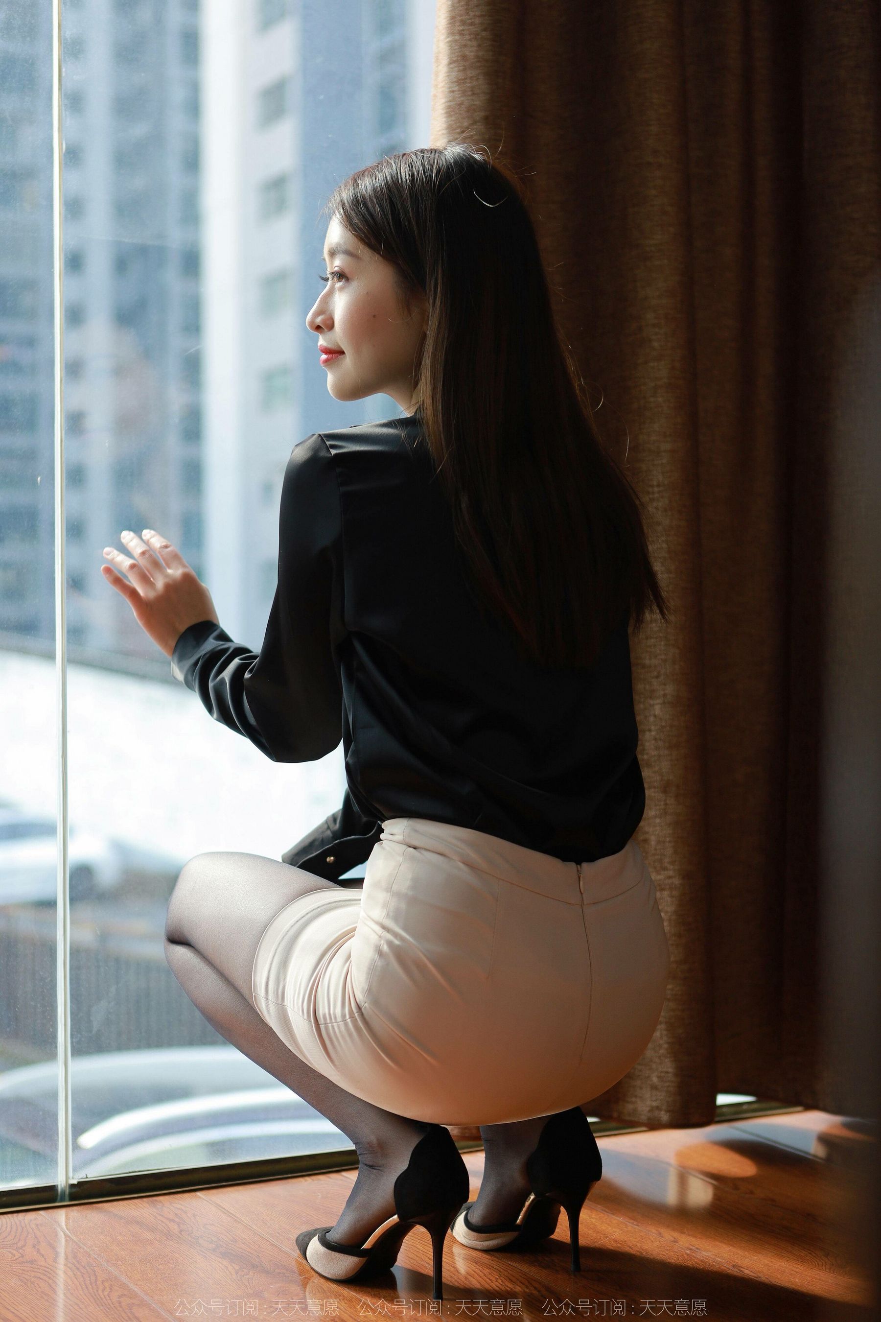 模特 小婕 《黑丝职业装》-图71