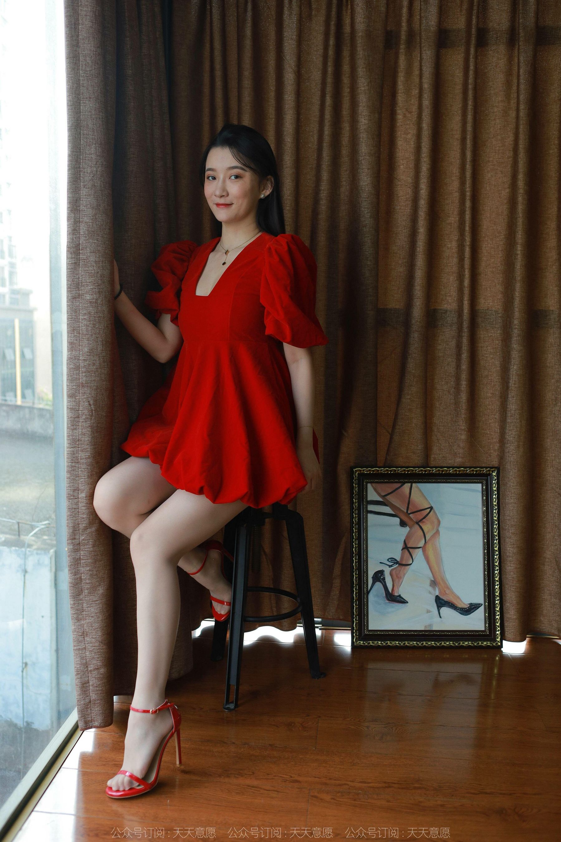模特 秋秋 《跨年夜性感红裙》-图43