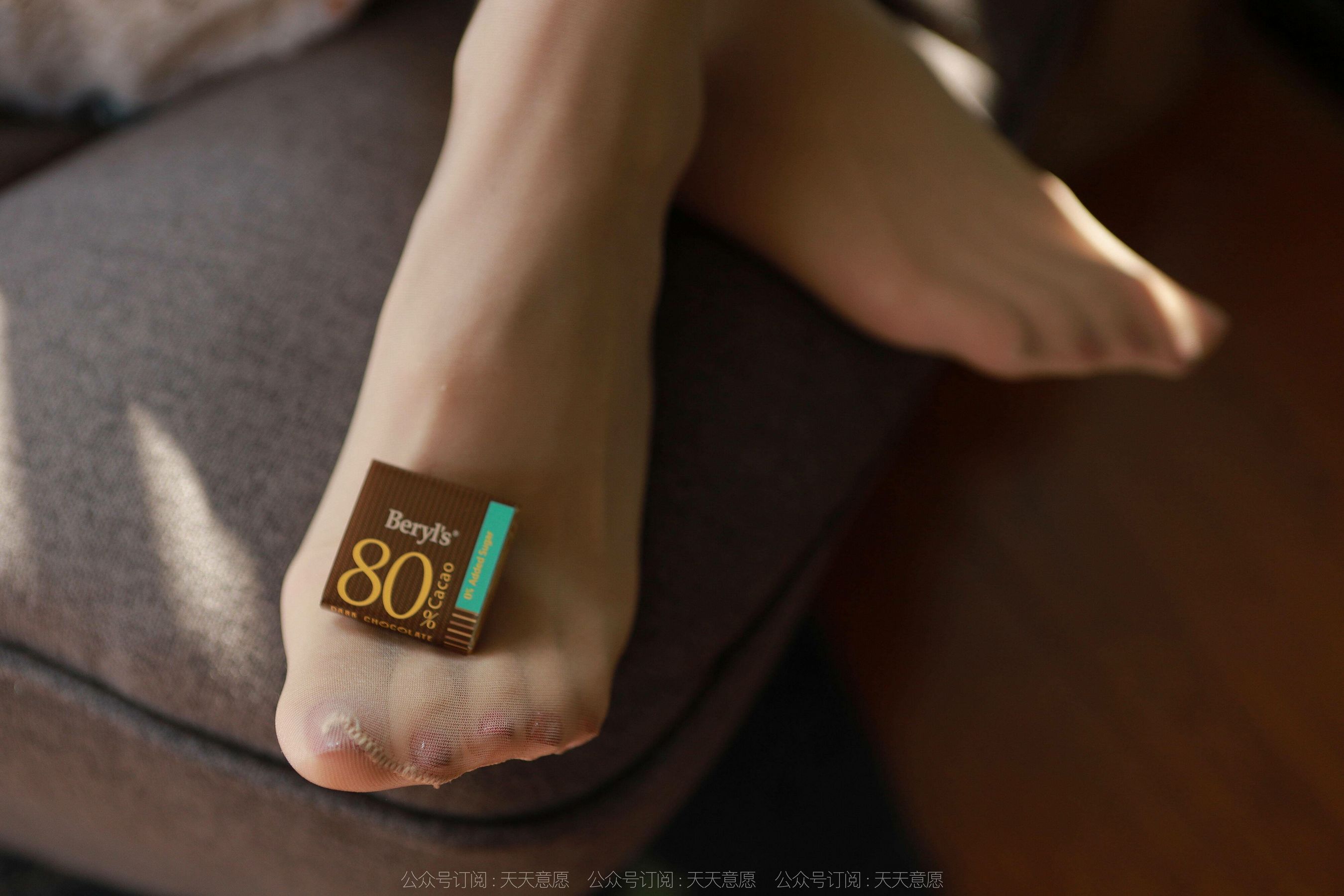 模特 美子 《冬日阳光浴》-图2