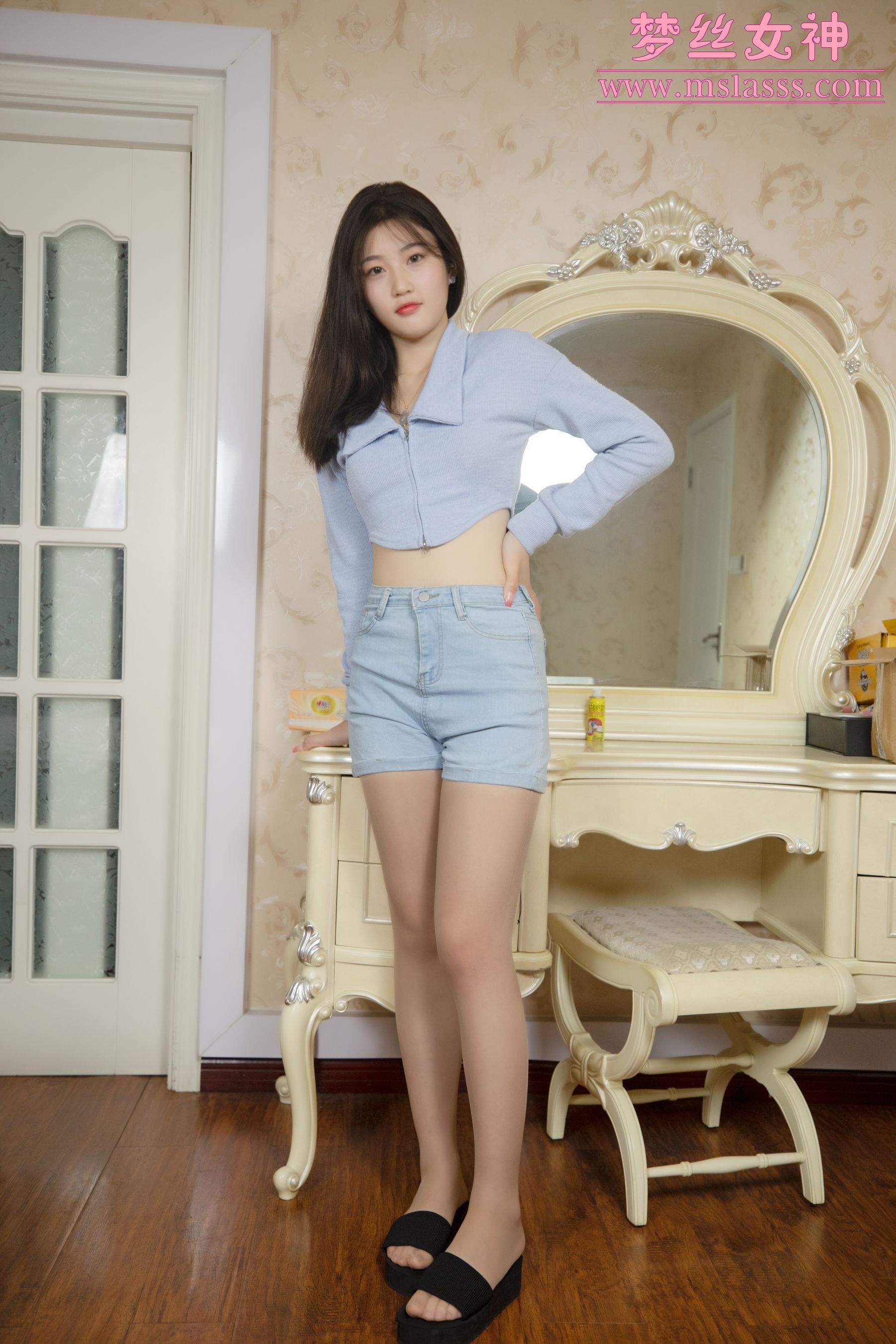 小亦菲 新模超小蛮腰-图2