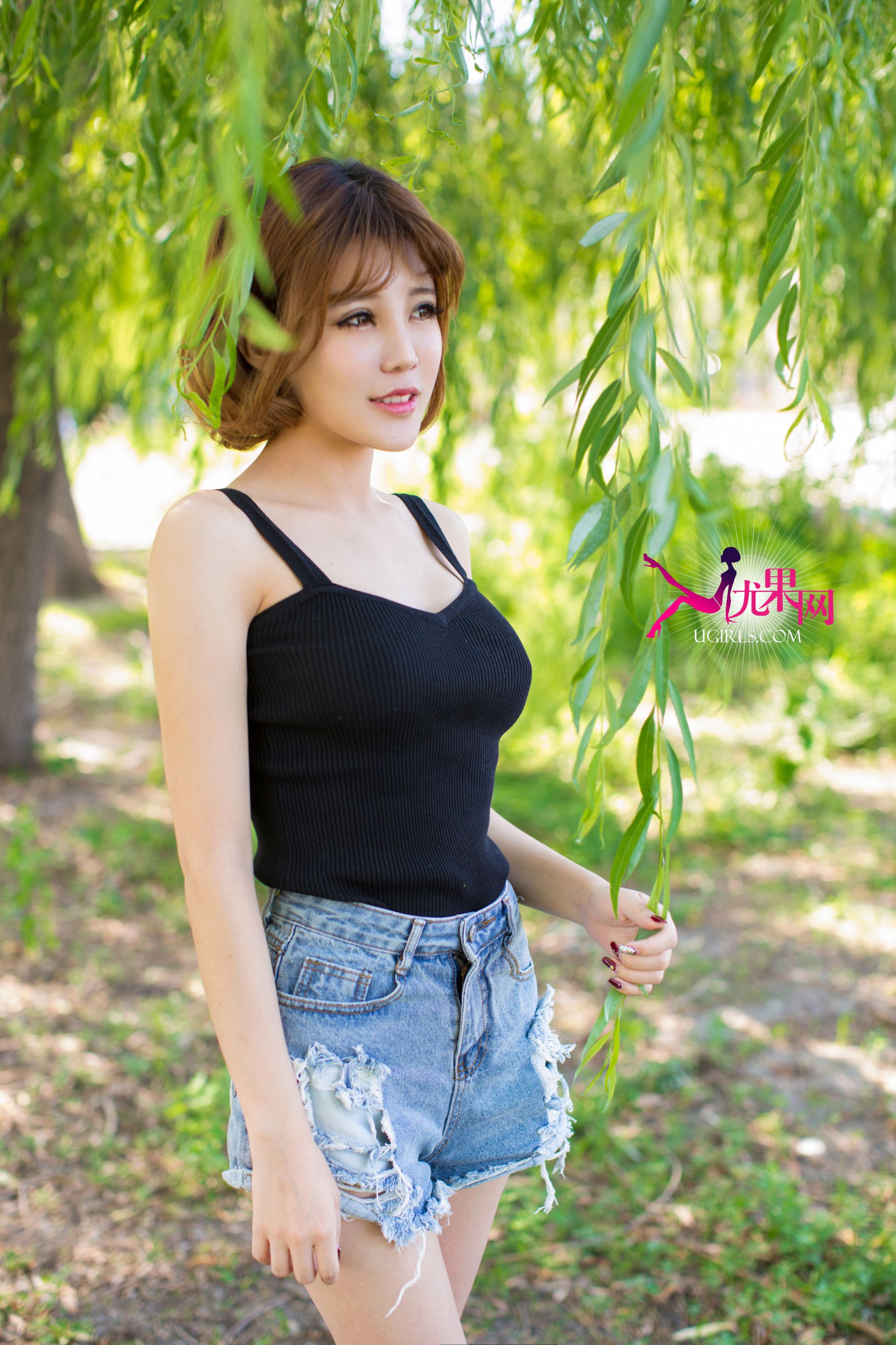 Alin《阳光边缘 明媚笑脸》  U100-图0
