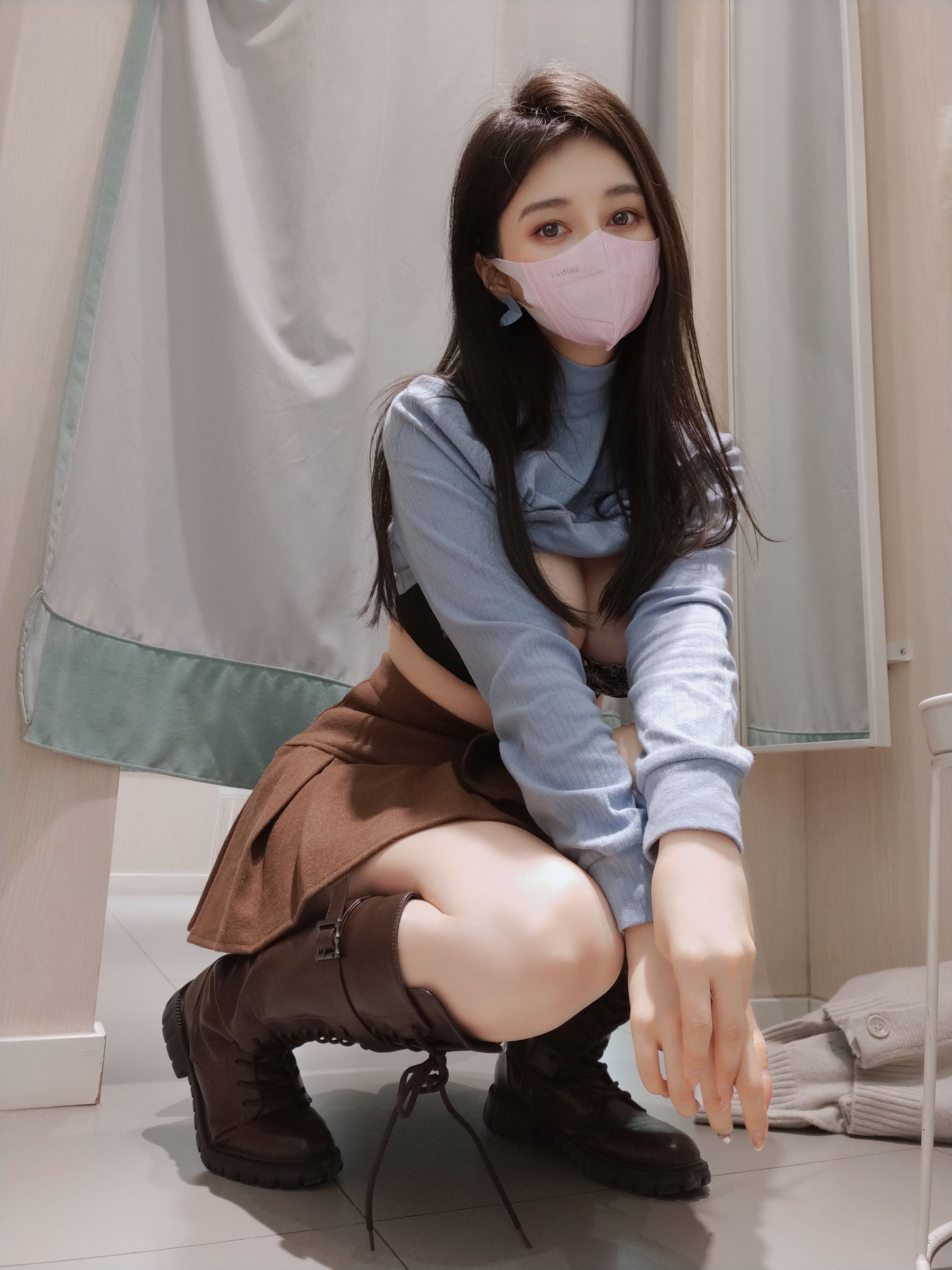 Coser小姐姐白银 - 更衣室自拍-图4