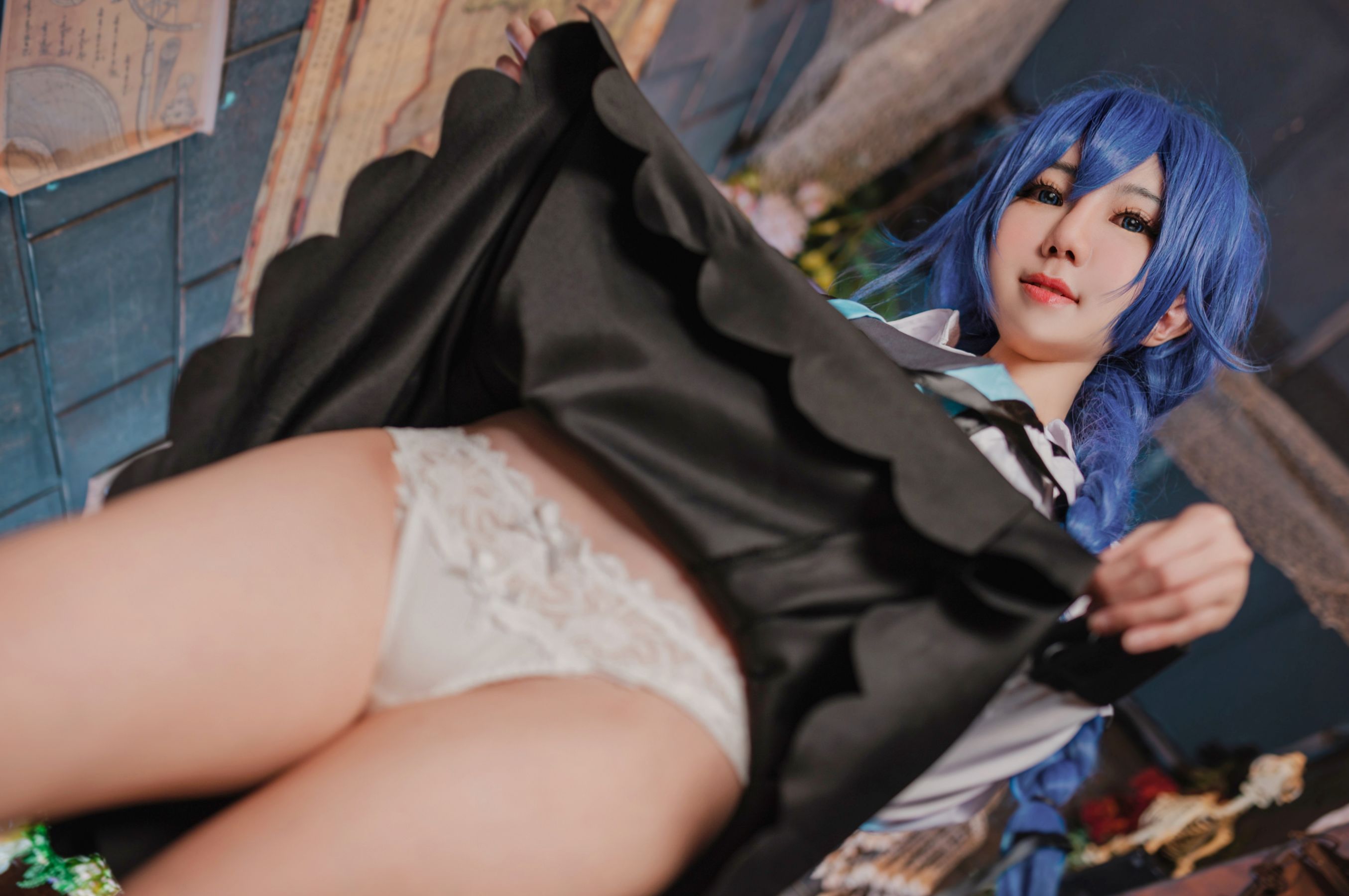 Sally Dorasnow - Roxy Mirgurdia-图31