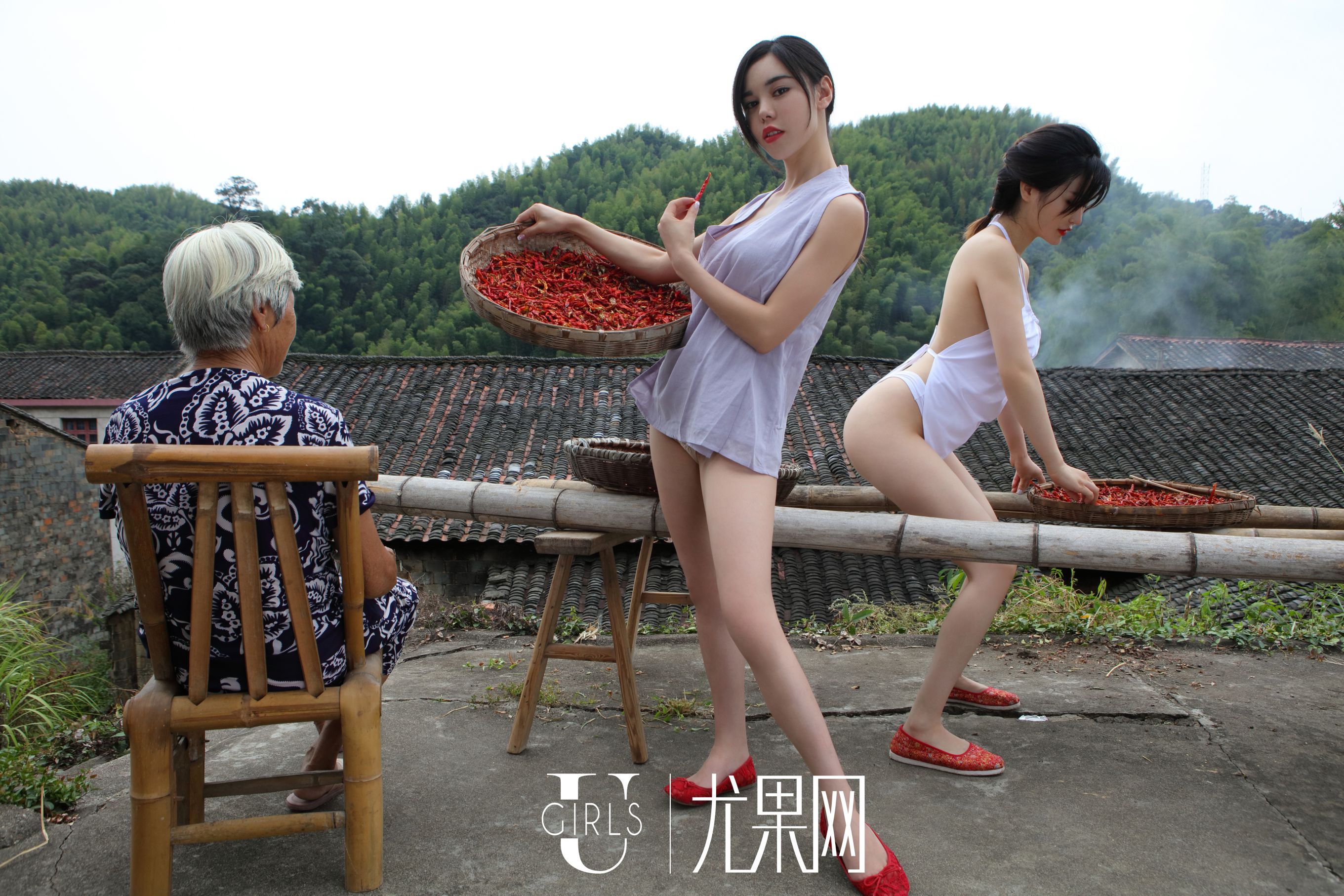 沈佳熹/颜爱泽/于思琪《合家欢》  T020-图0