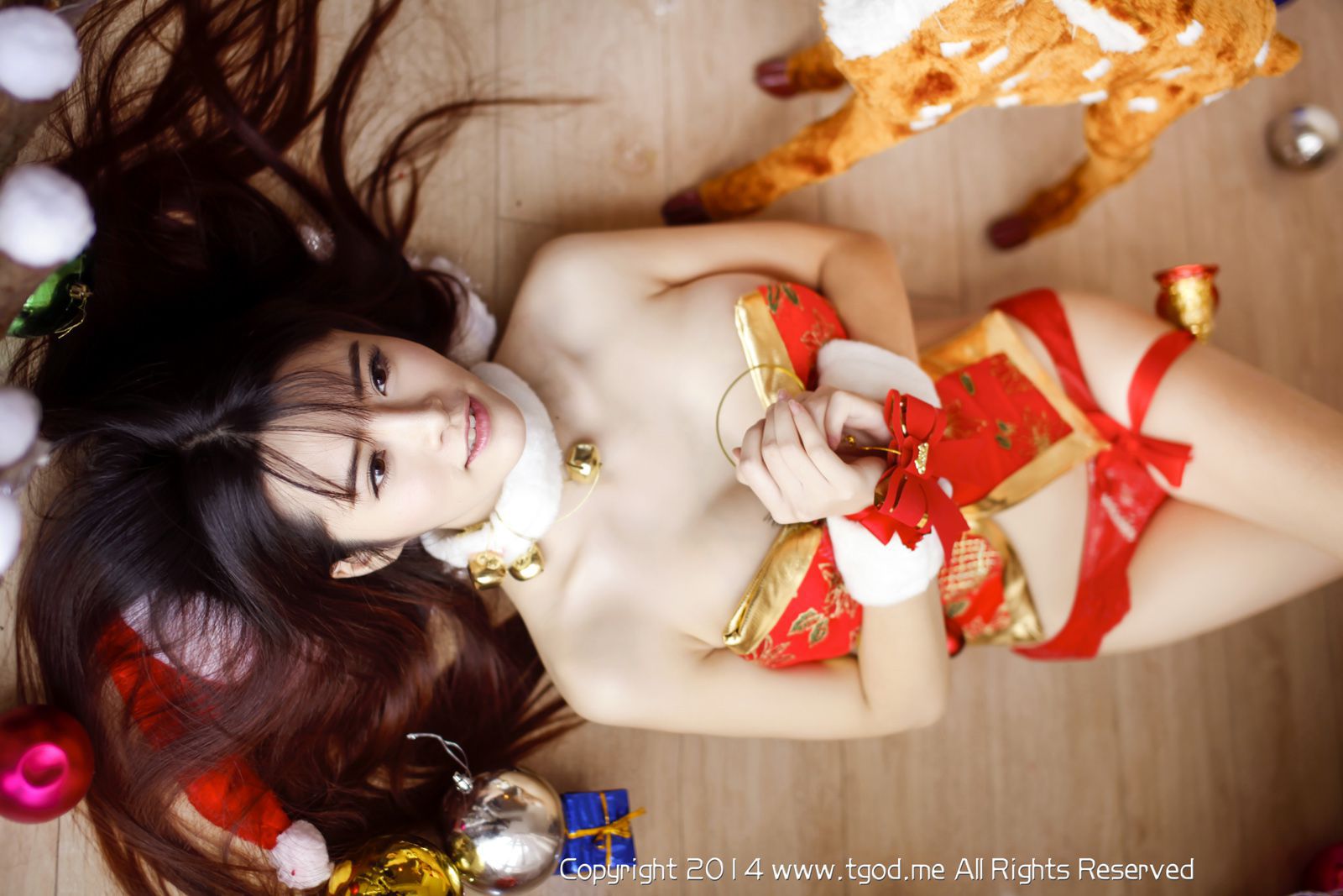 最美校花孔一红《 爆美圣诞女郎》  写真集-图57