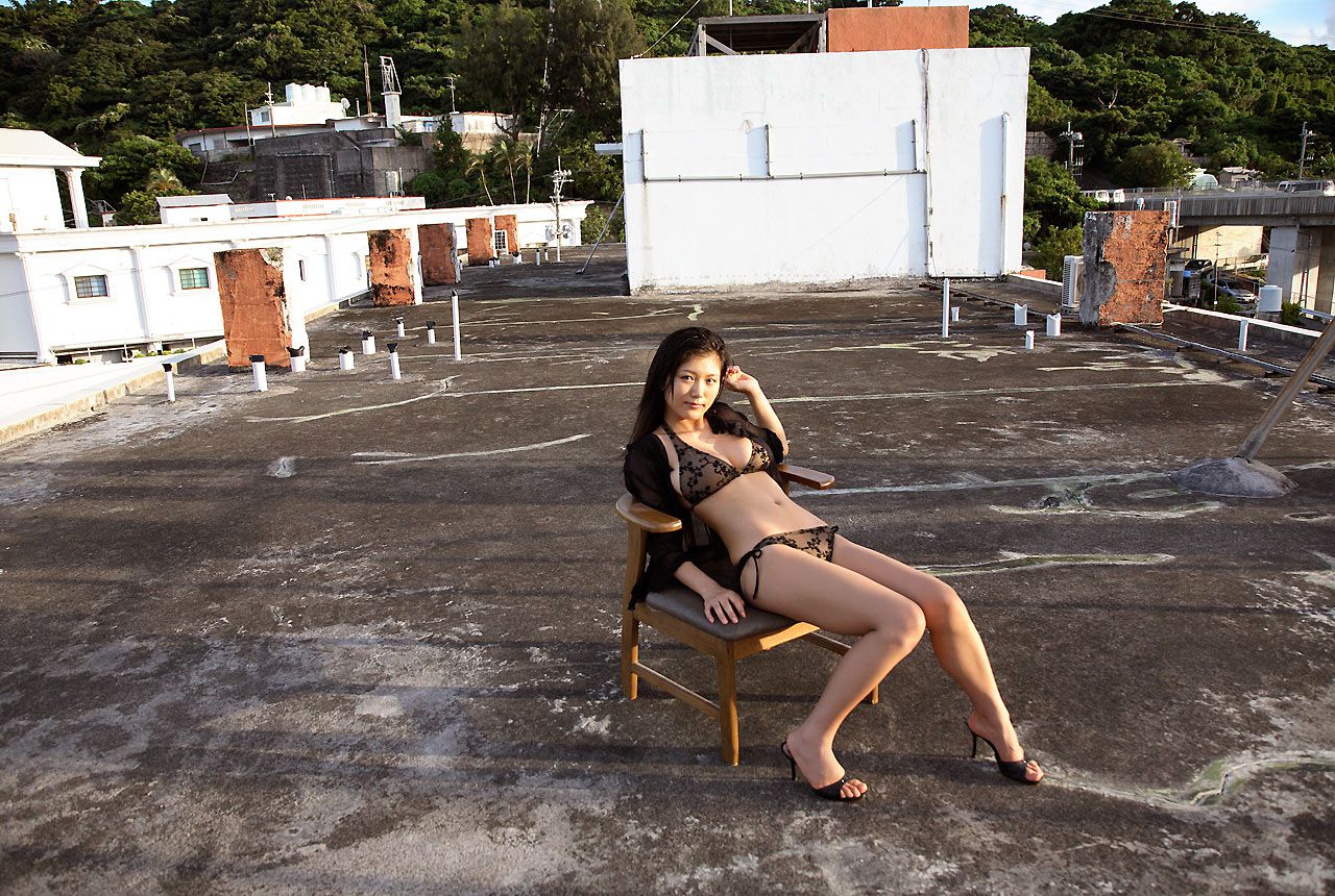 愛衣 《This Chest s Palpitation》-图24