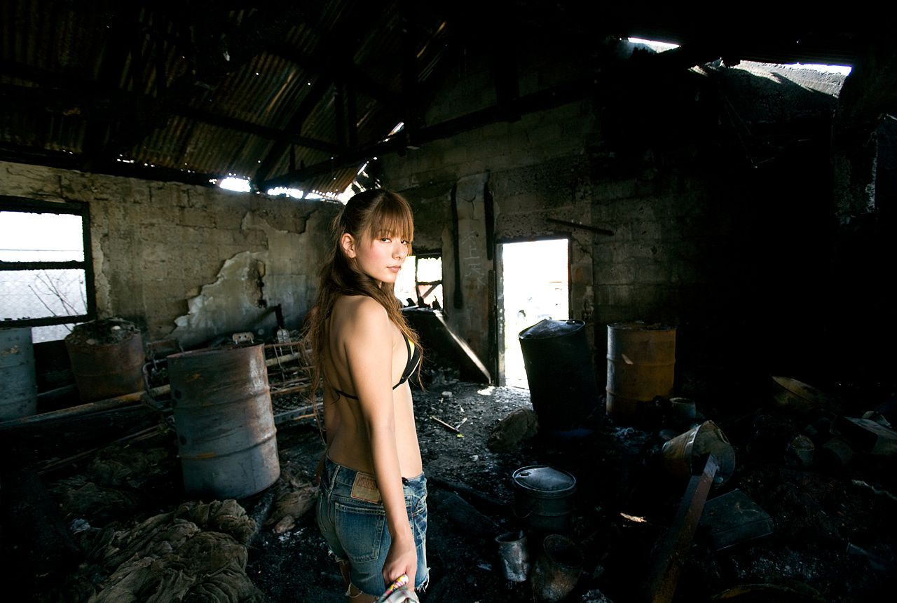 Suzanne/山本纱衣《FEEL LIKE JUMPING》-图1