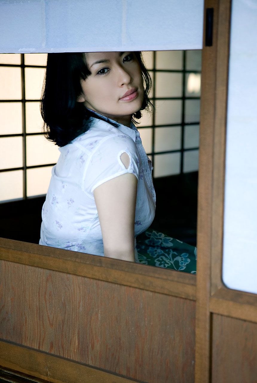 鈴木砂羽 Sawa Suzuki 《Back Brush》-图1