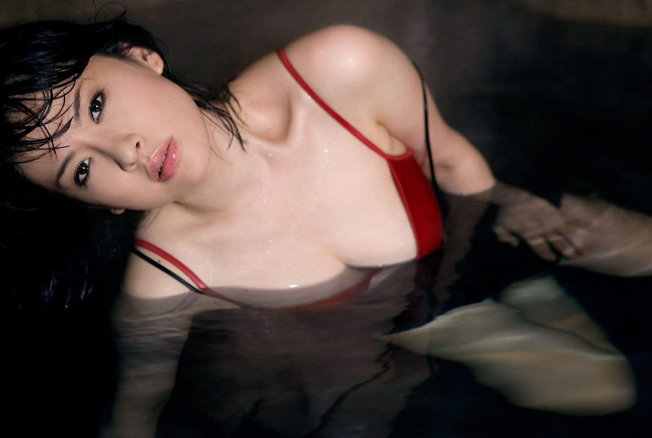 鈴木砂羽 Sawa Suzuki 《Back Brush》-图5