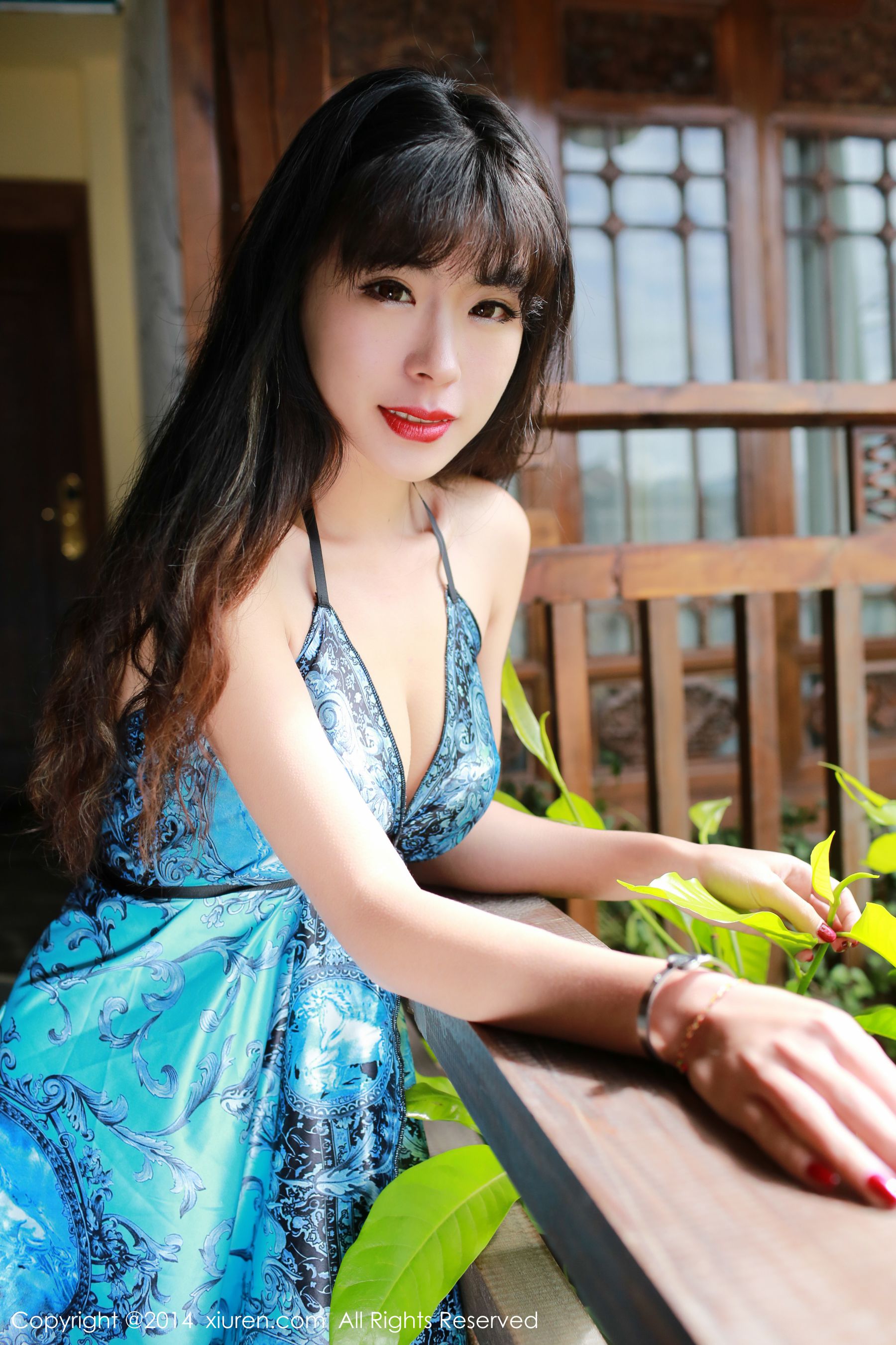刘雪妮Verna《丽江旅拍》性感肚兜+长裙系列  No.231-图26