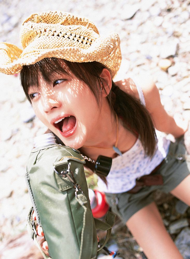 小松彩夏《おソトで大冒険》  Vol.146-图3