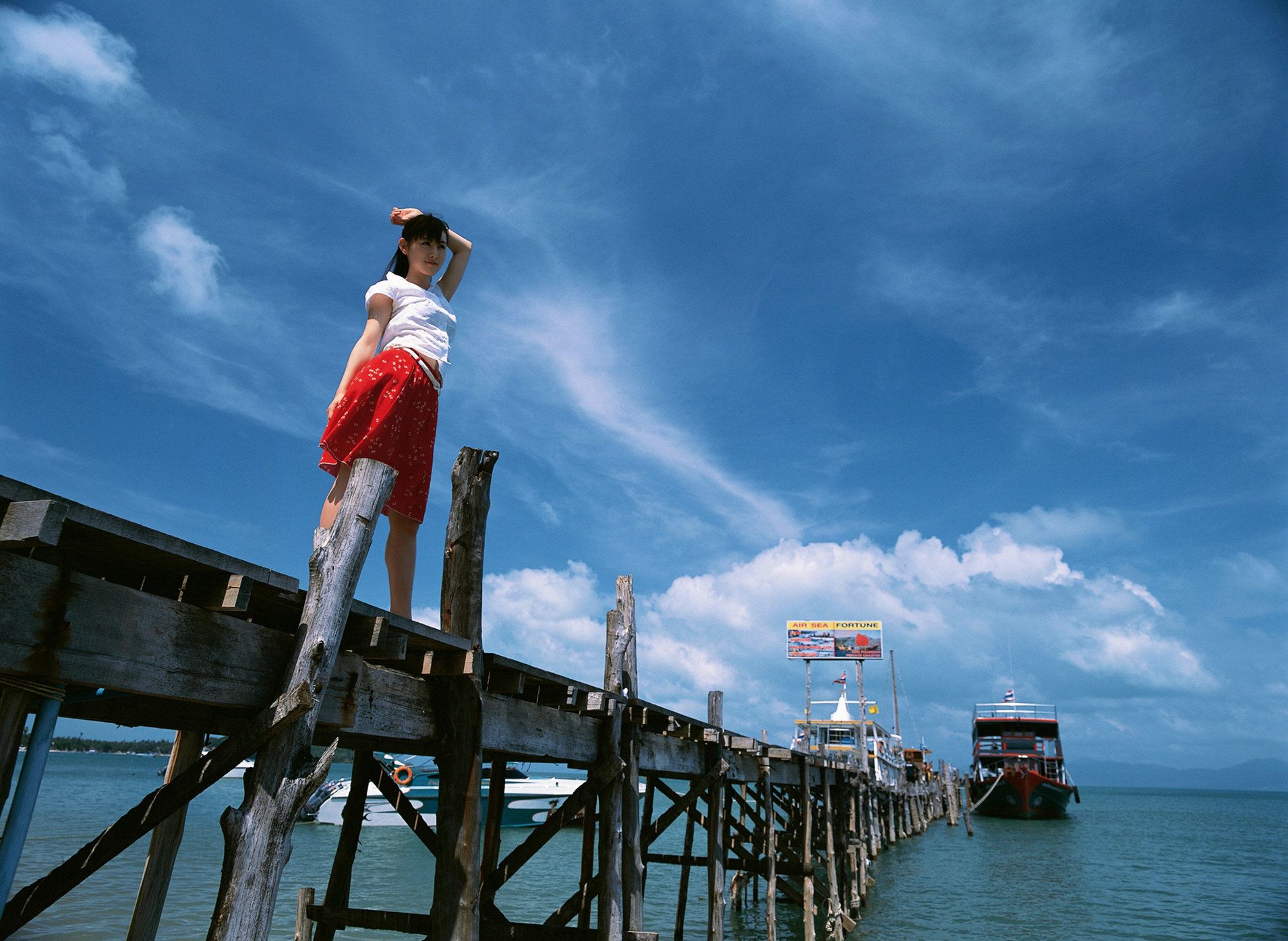 秋山莉奈《热帯、美少女、ハプニング!!!》  Vol.215-图1