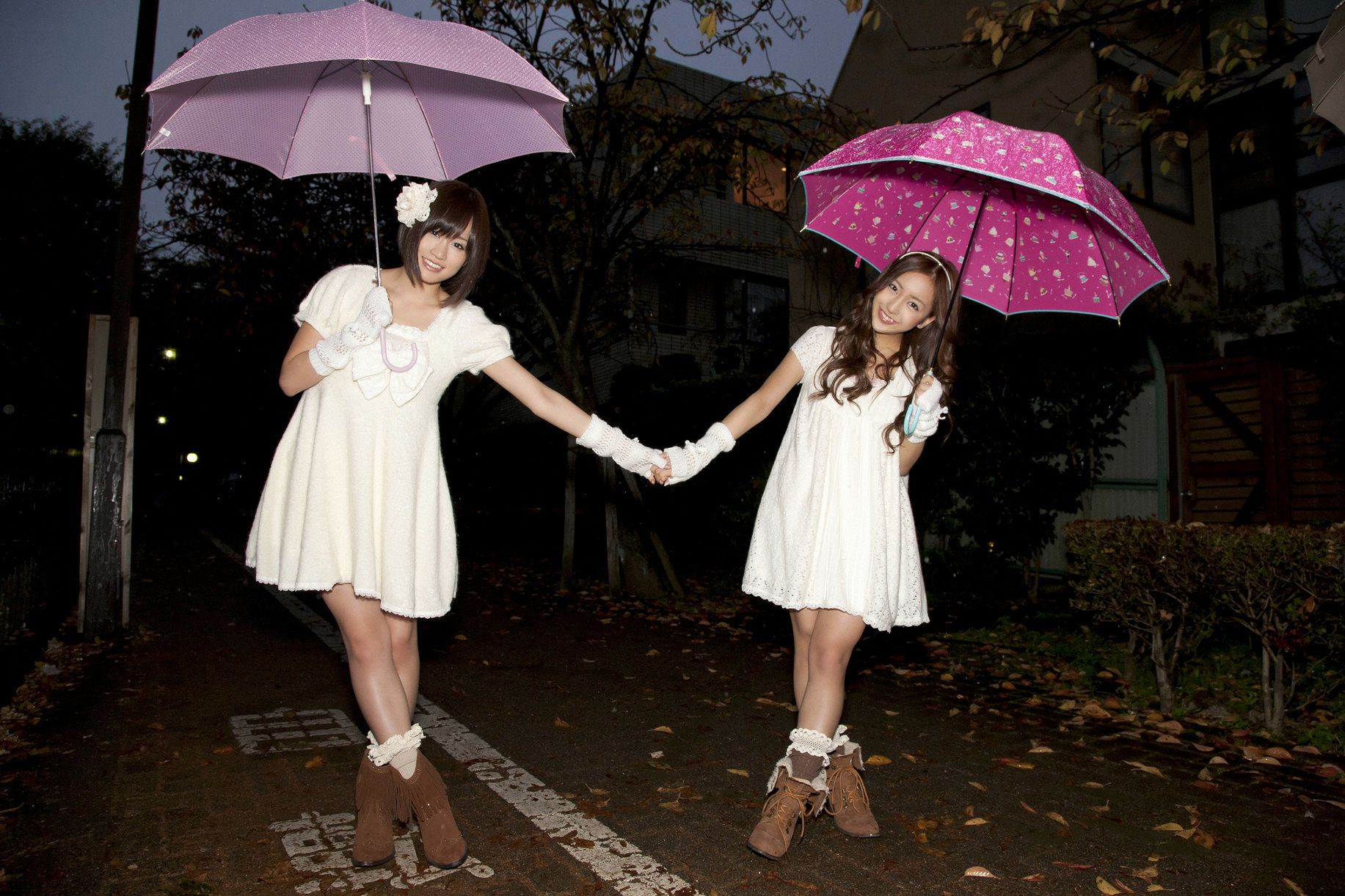 前田敦子/板野友美《あっちゃん ともちん、ふたりで…》  Vol.401-图16