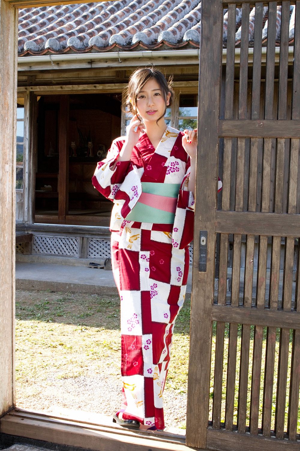 村上友梨《たわわに実った...真夏の果実！》  Vol.561-图0