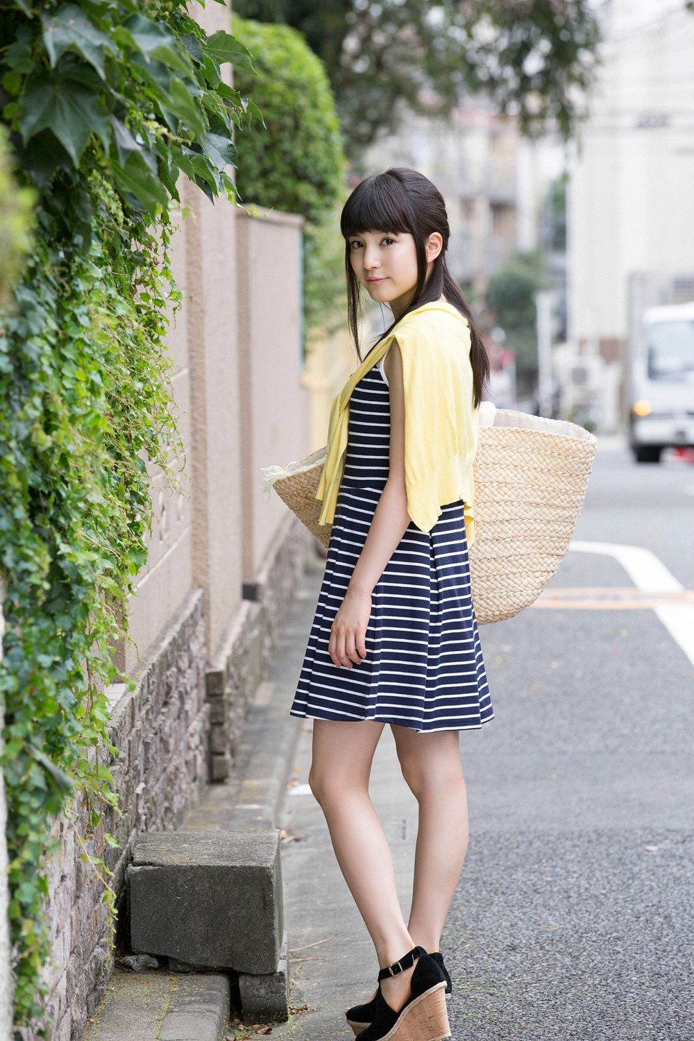 川島海荷《あどけない君のしぐさ。☆少年サンデーSPECIAL PRESENTS☆》  Vol.570-图1