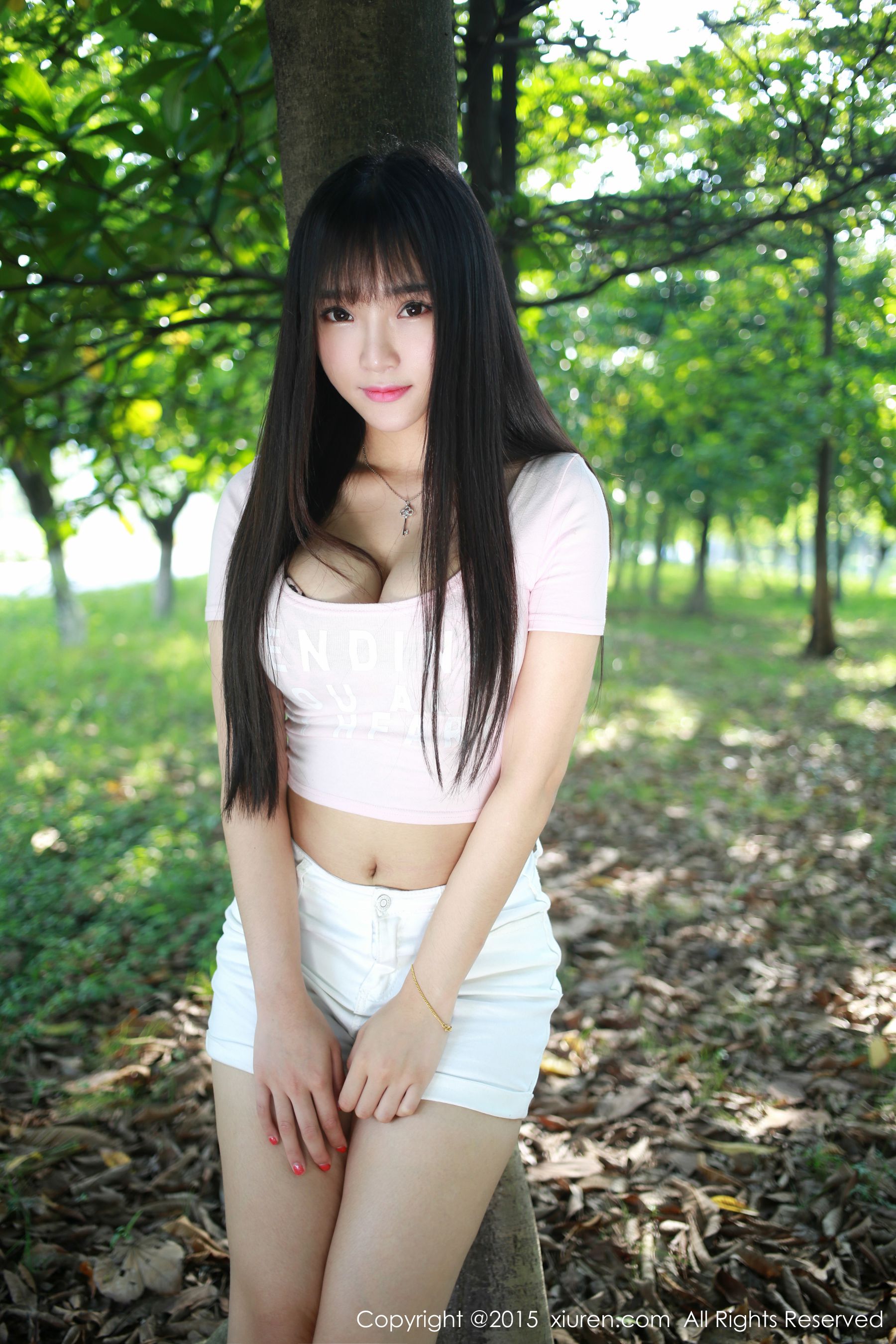 夏瑶baby《清新热裤妹子外拍》  No.345-图1