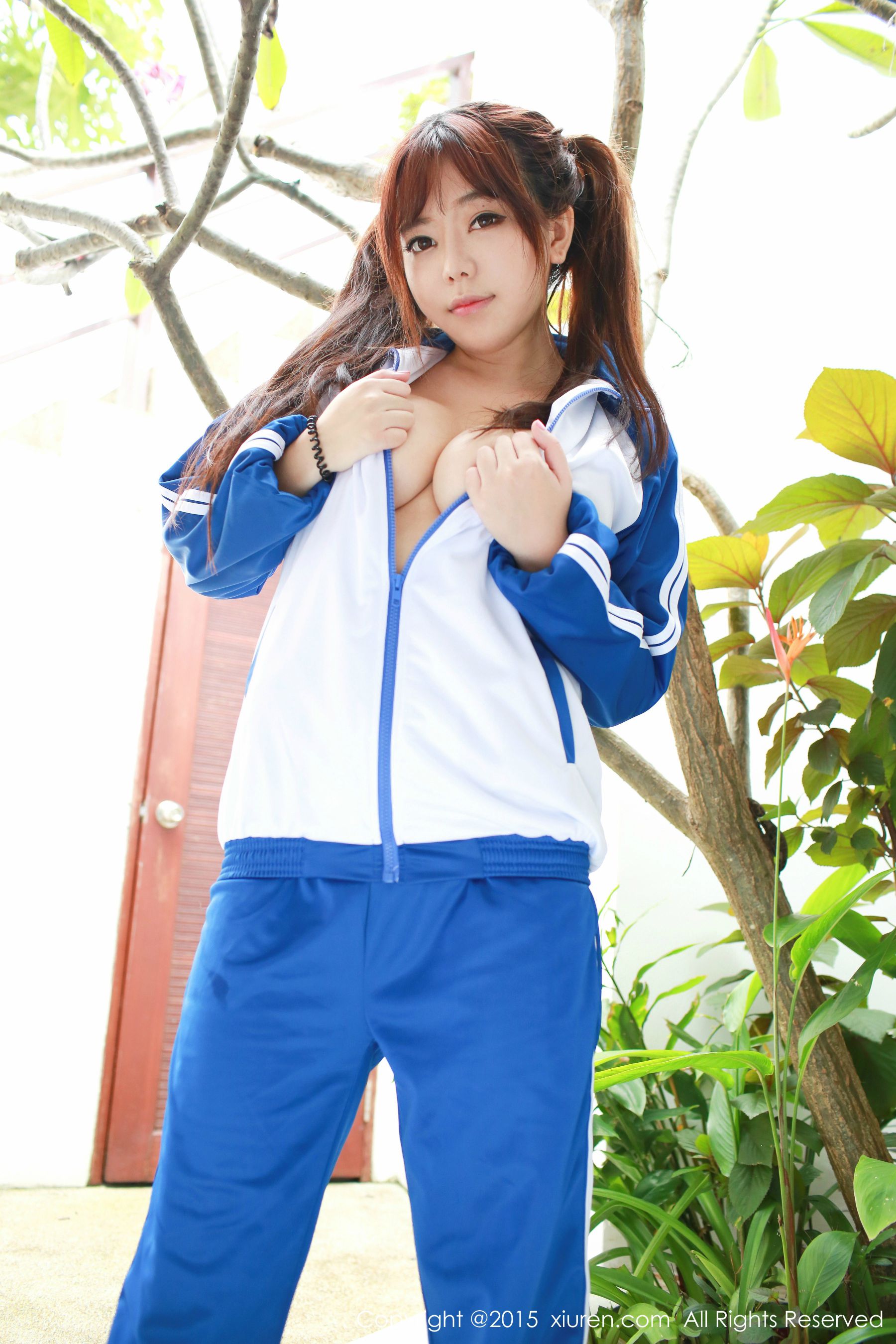 刘飞儿Faye《校服诱惑+比基尼》  No.430-图4