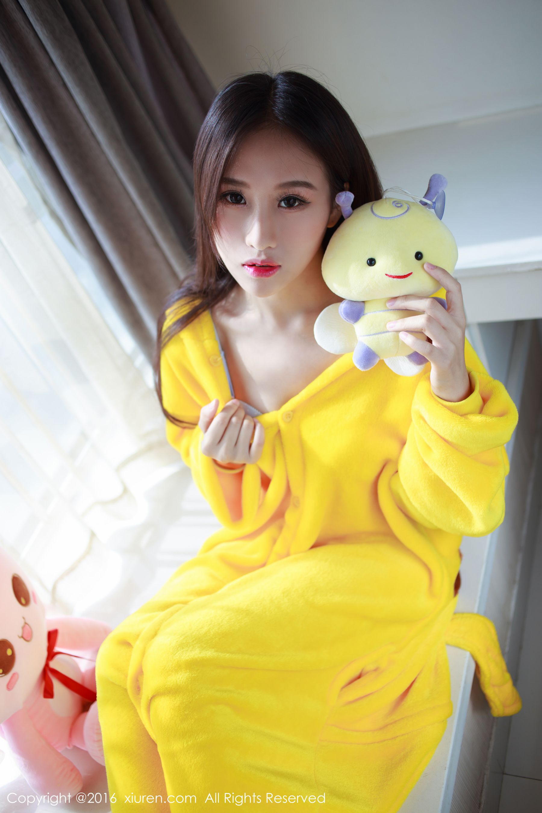 月音瞳《皮卡丘和学生制服》  No.646-图1