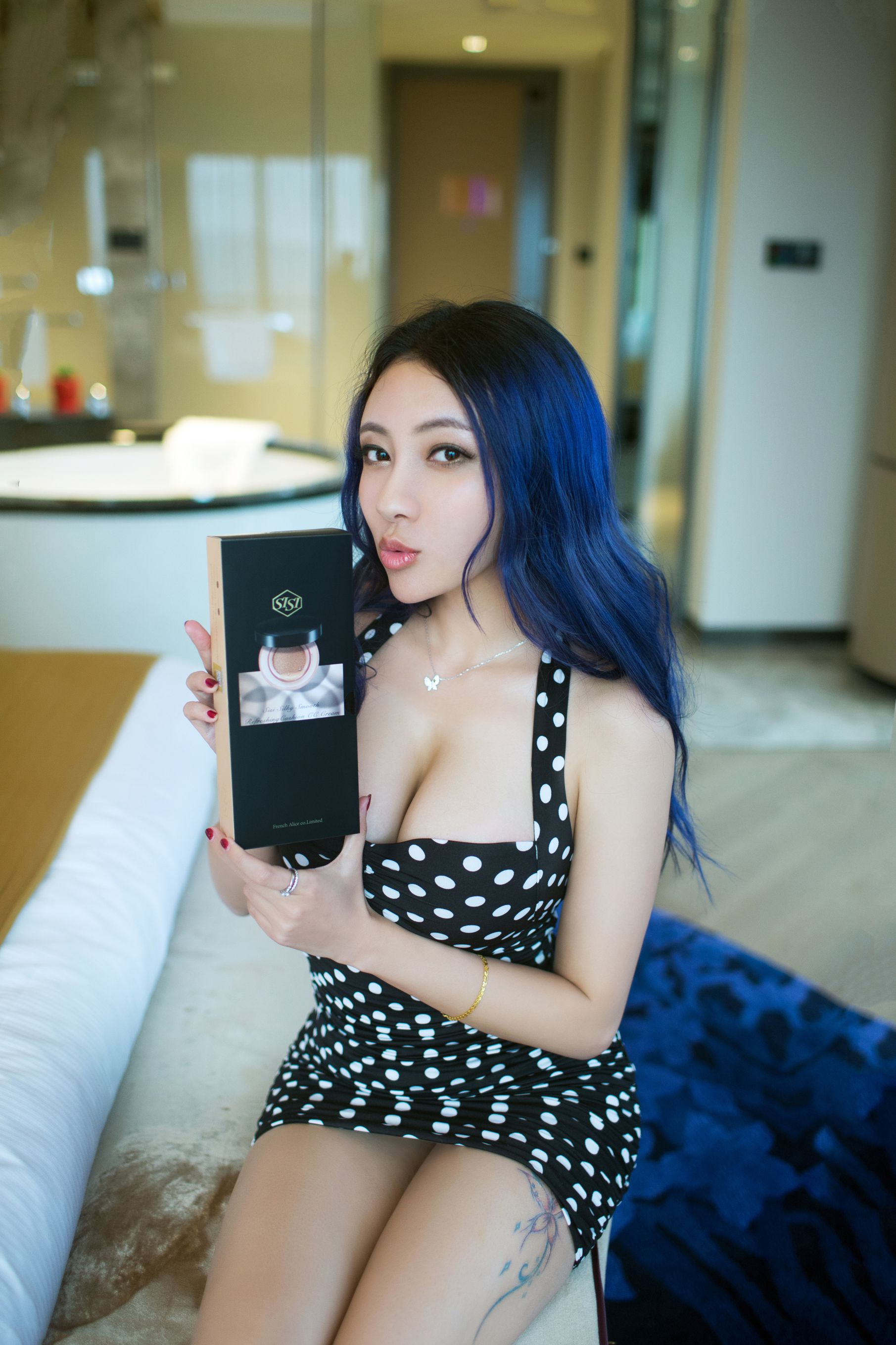 松果儿《艺术系硕士、网红界女神》  No.058-图12