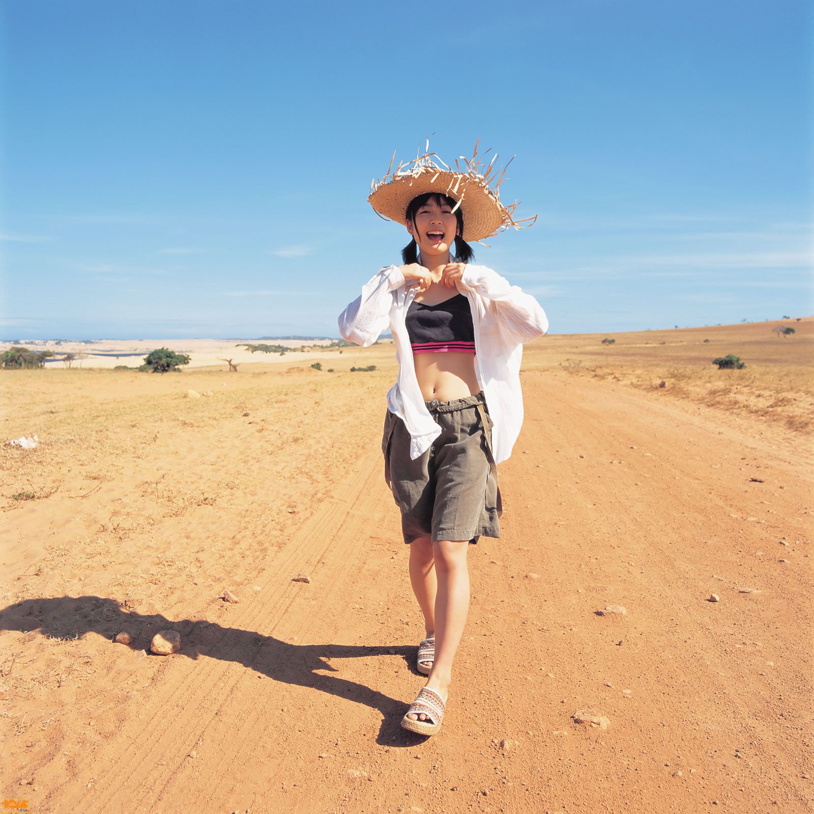 黒川芽以《Nina – Special Wallpaper》   2004年12月刊-图17