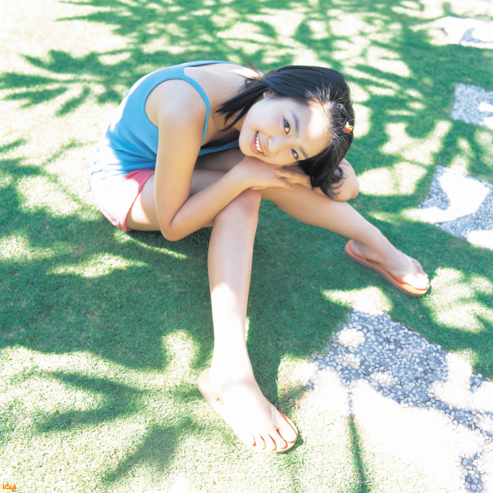 黒川芽以《Nina – Special Wallpaper》   2004年12月刊-图34