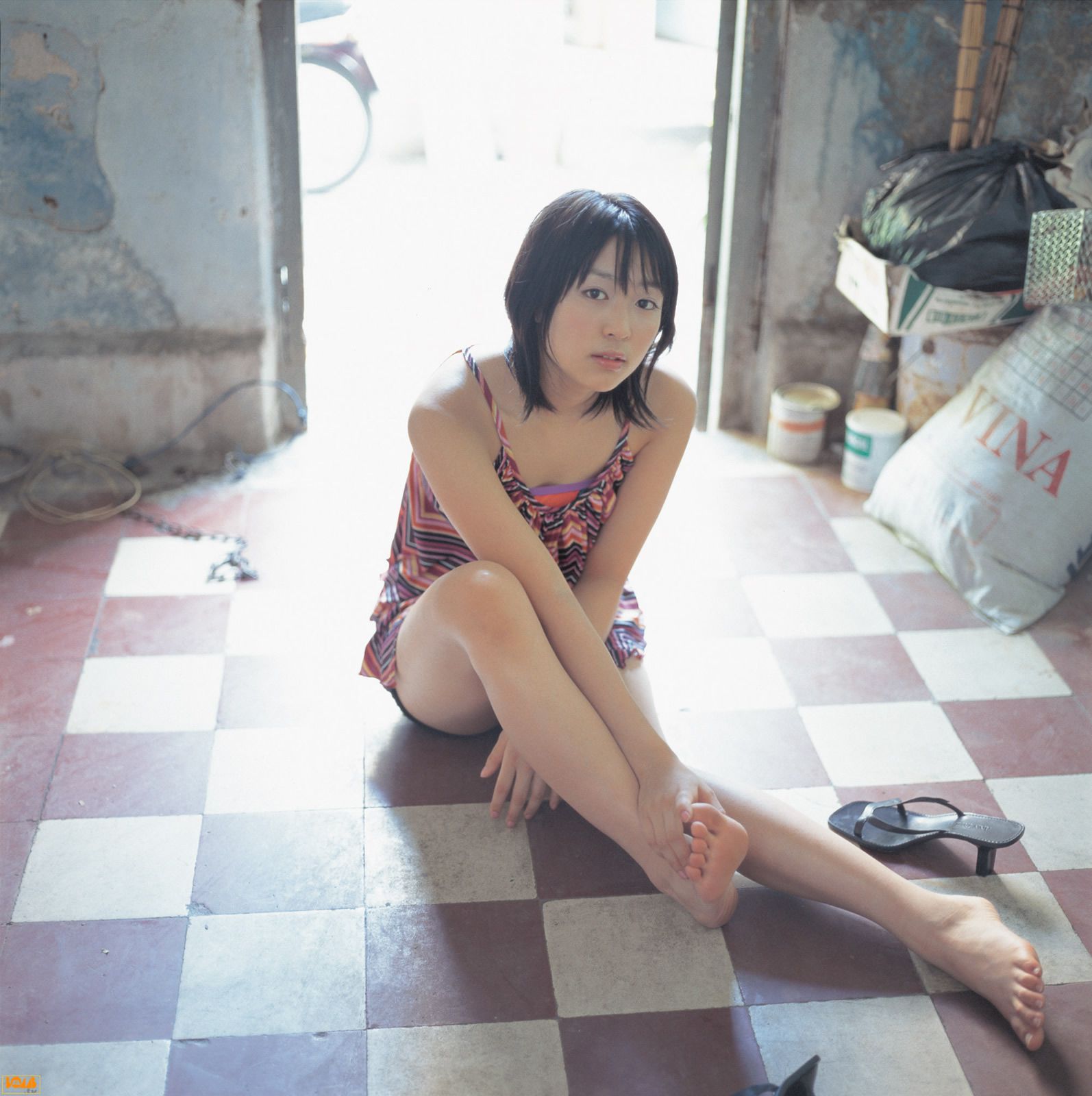 黒川芽以《Nina – Special Wallpaper》   2004年12月刊-图79