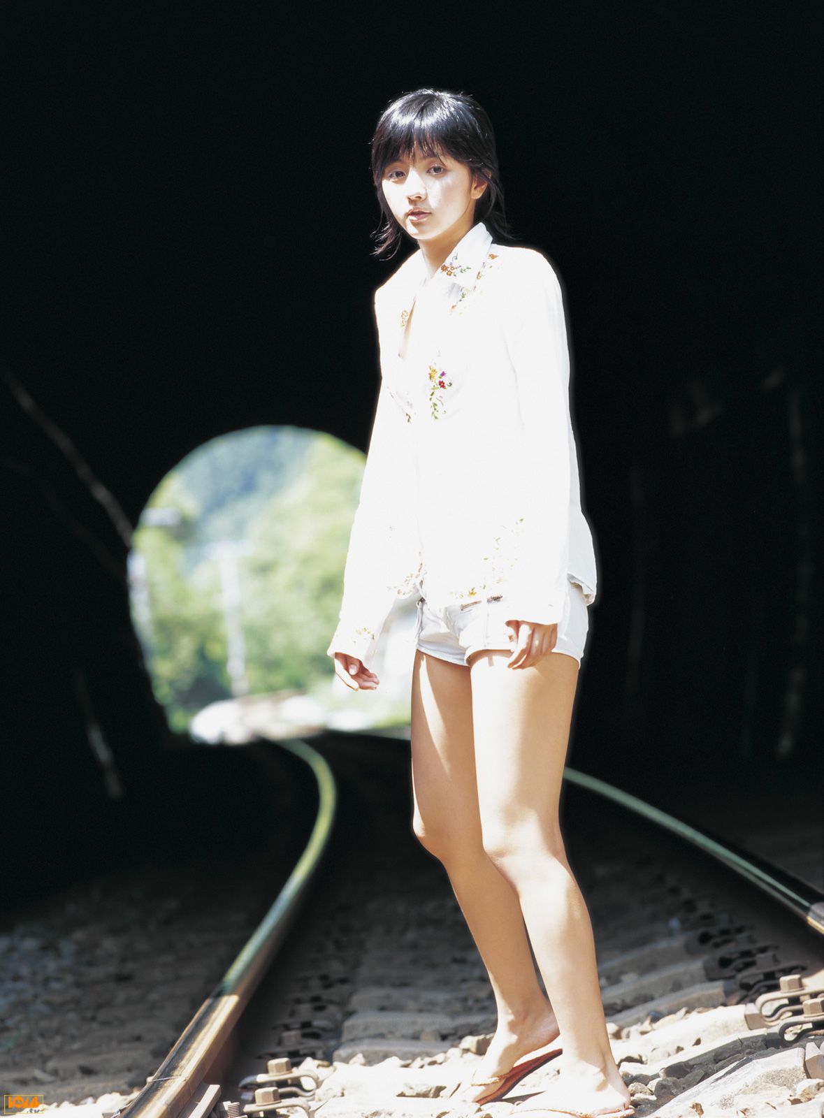 2005年08月刊 Hikari Mitsushima 満島ひかり/满岛光-图1