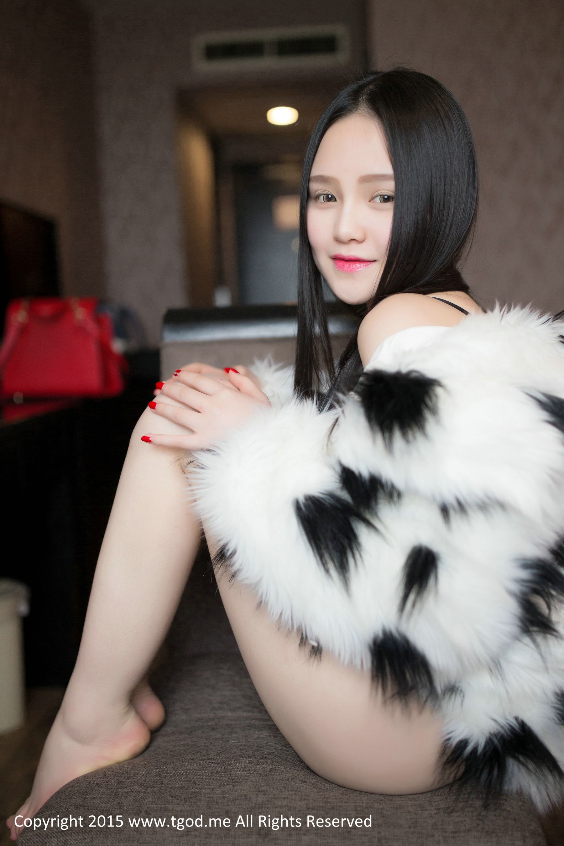 可爱女神佩佩Cassie 《皮草VS白衬衣》   写真集-图52