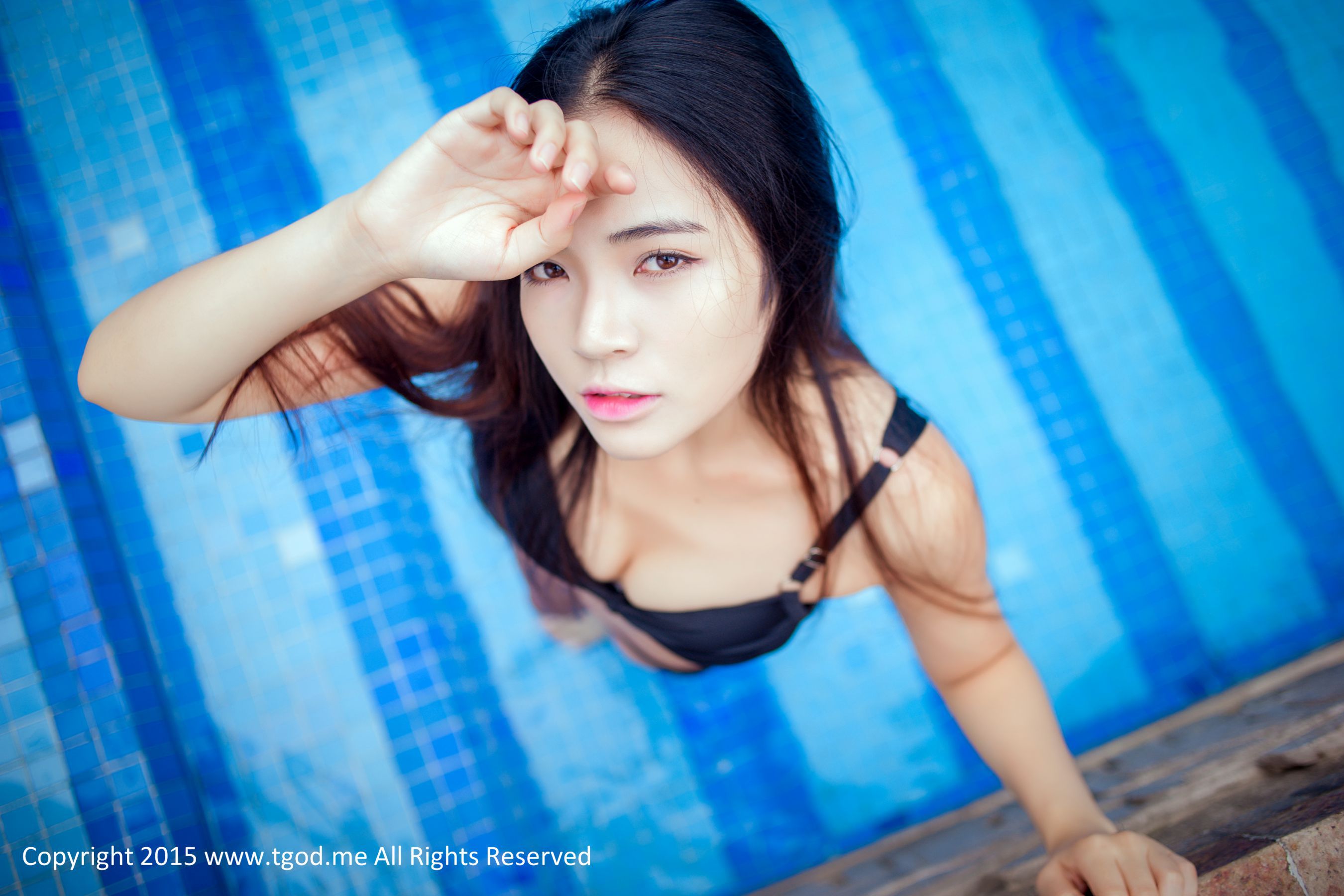 活力女神晓艾fafa《泳池边的水精灵》  写真集-图12