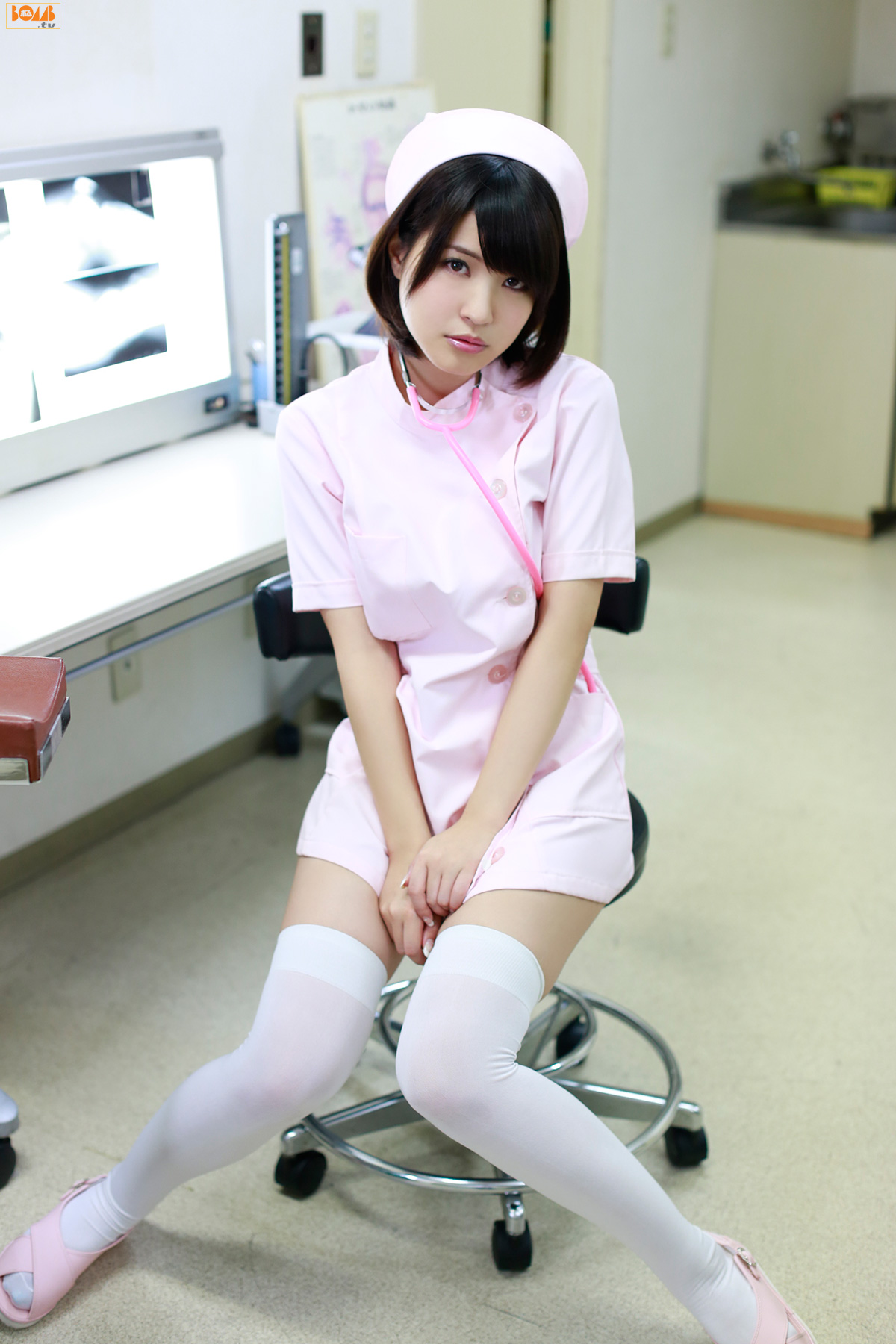 今野杏南、岸明日香《护士与病人的诱惑》   2013年09月号-图9