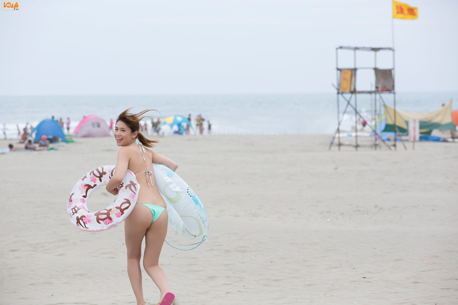 Chika Tono 遠野千夏   2013年10月号-图2
