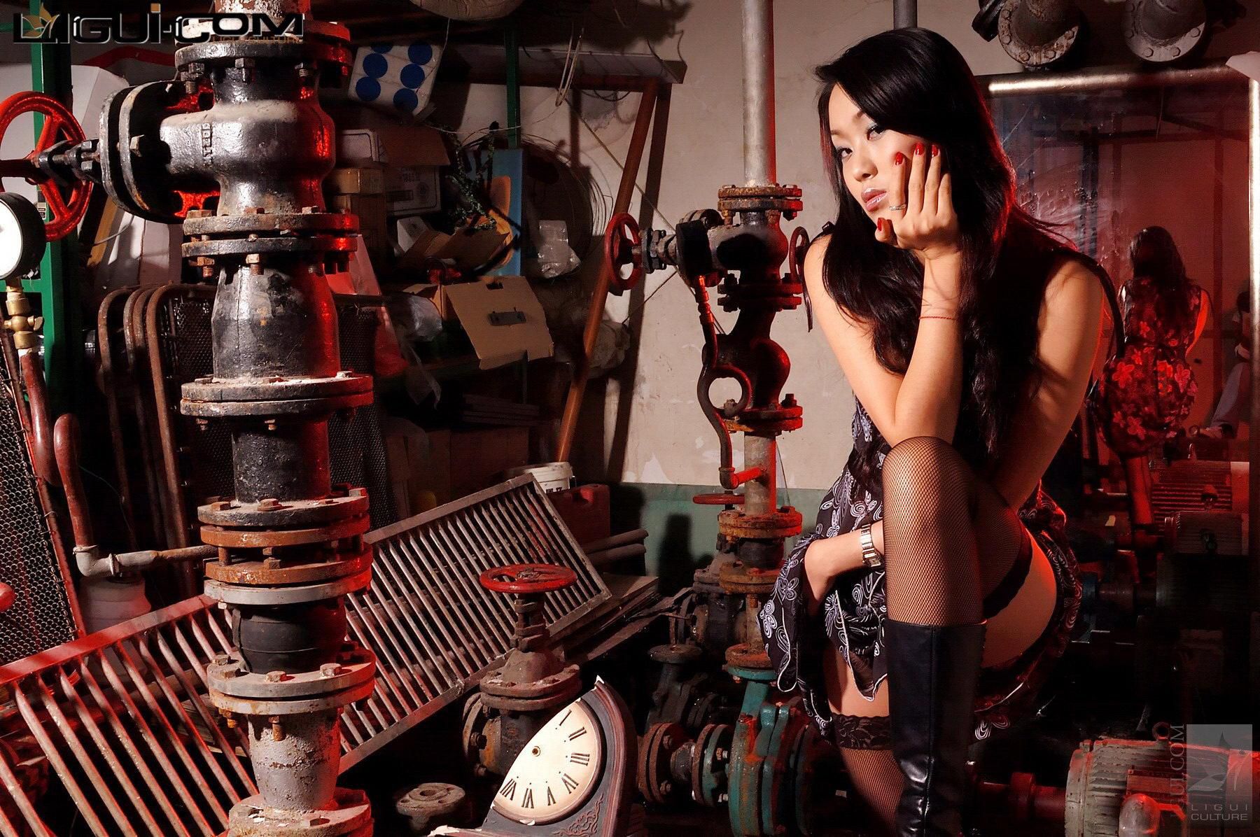 Model 琳达《喧嚣与落寞》  丝足写真图片-图26