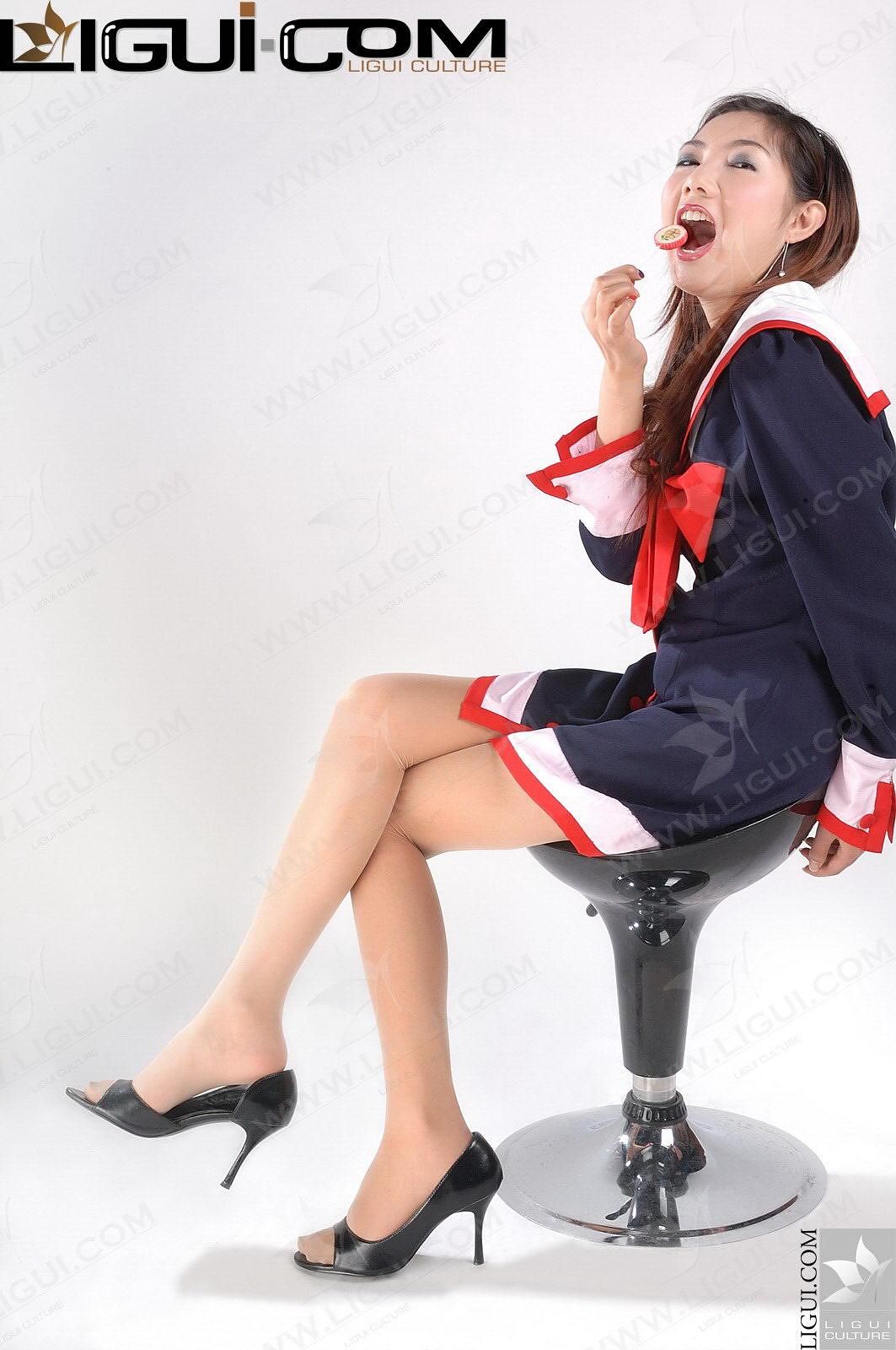 Model 丝丝《学生年代的青春幻想》  丝足写真图片-图8