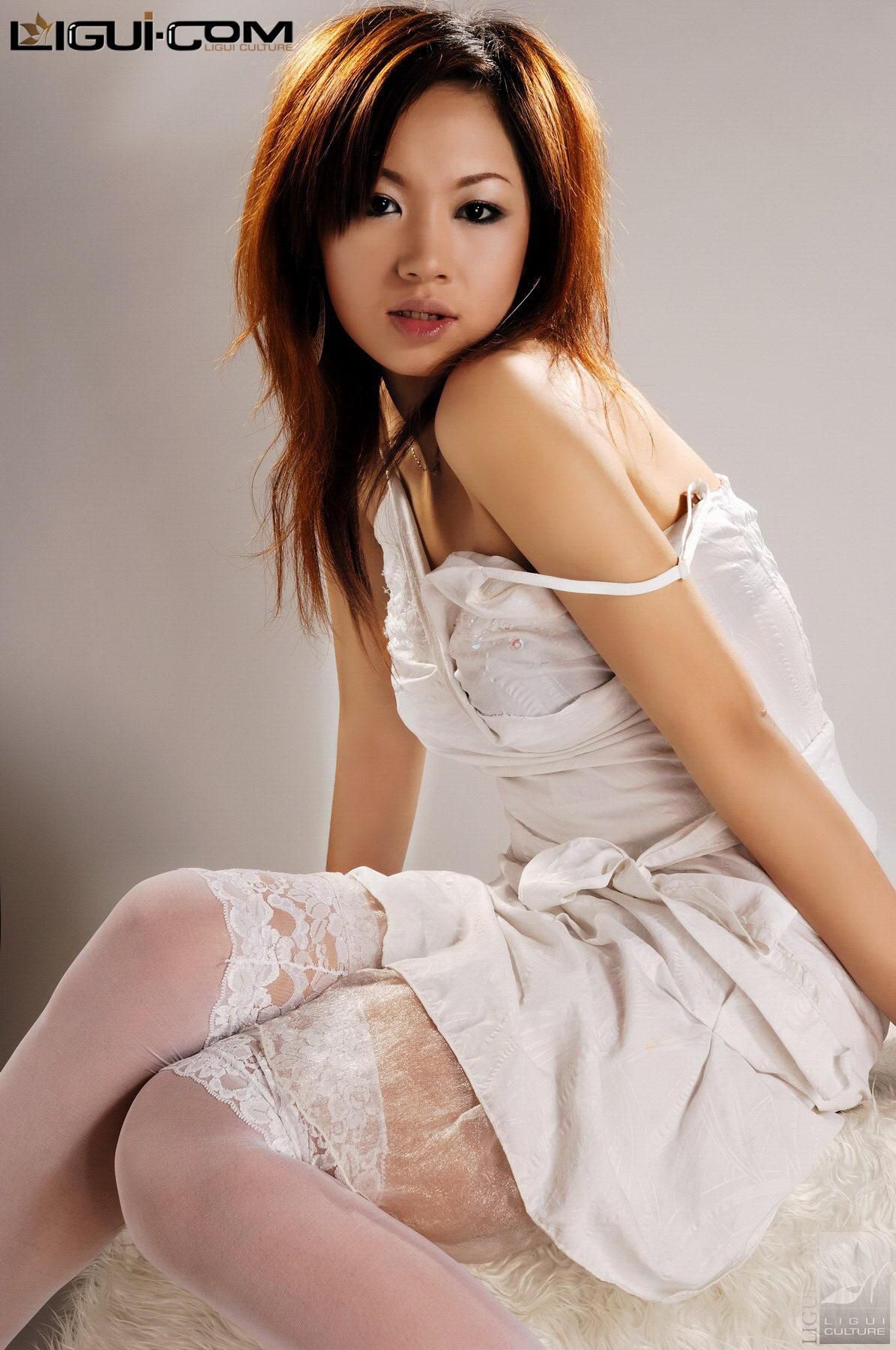 Model 纯纯《性感妩媚小公主》  丝足写真图片-图6