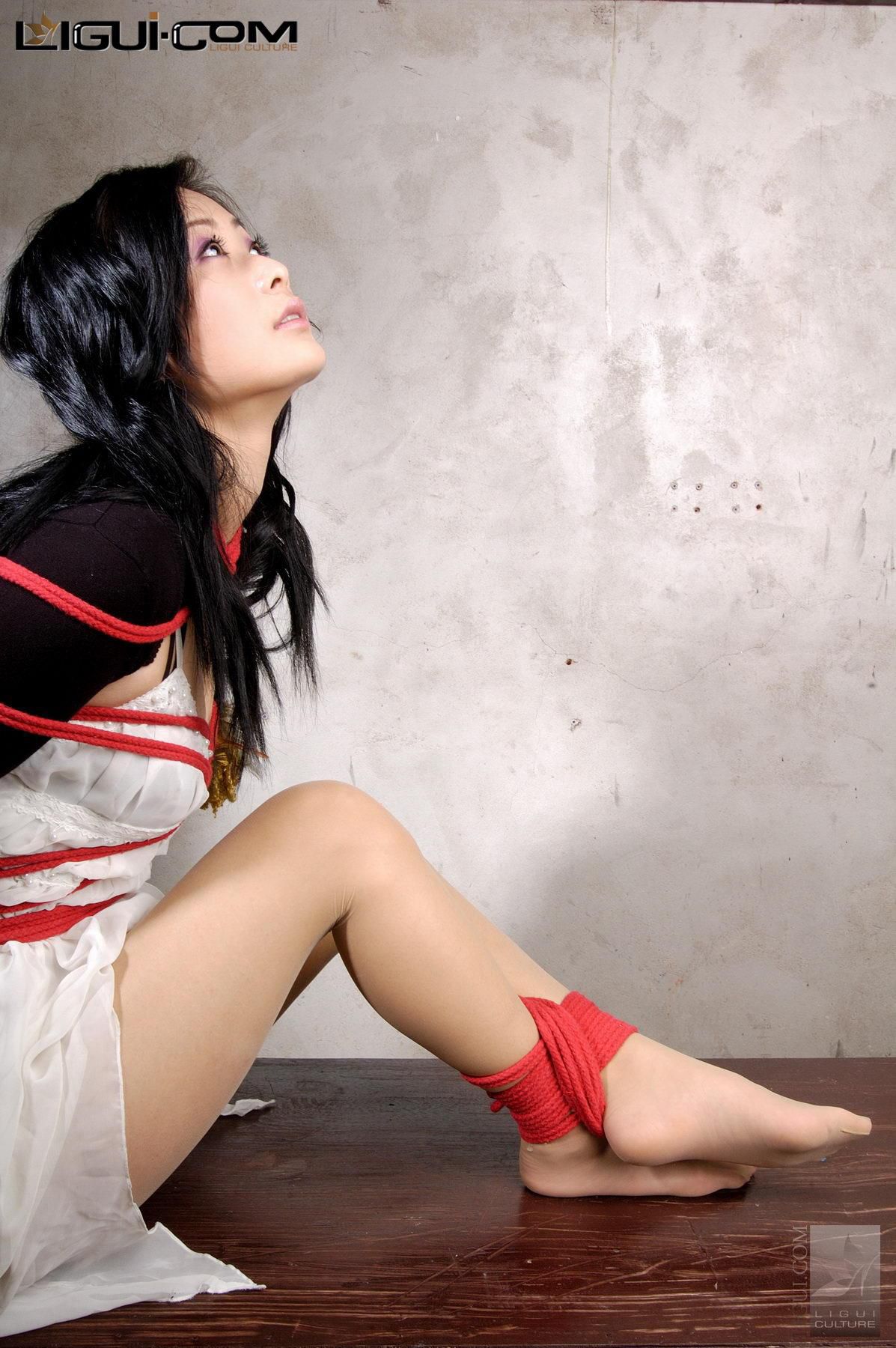 Model Saya《红绳捆绑》美腿玉足写真图片-图10
