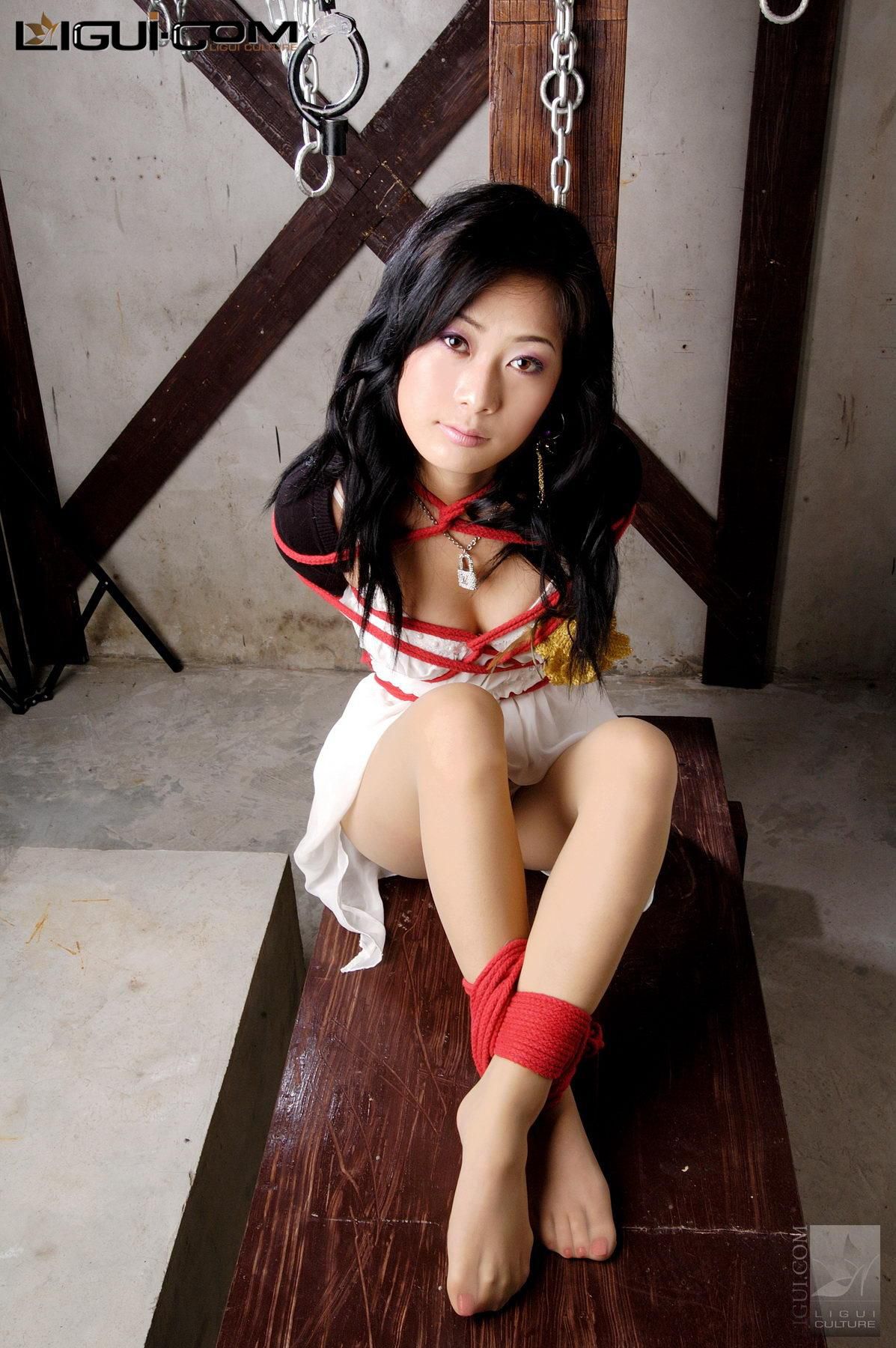 Model Saya《红绳捆绑》美腿玉足写真图片-图13
