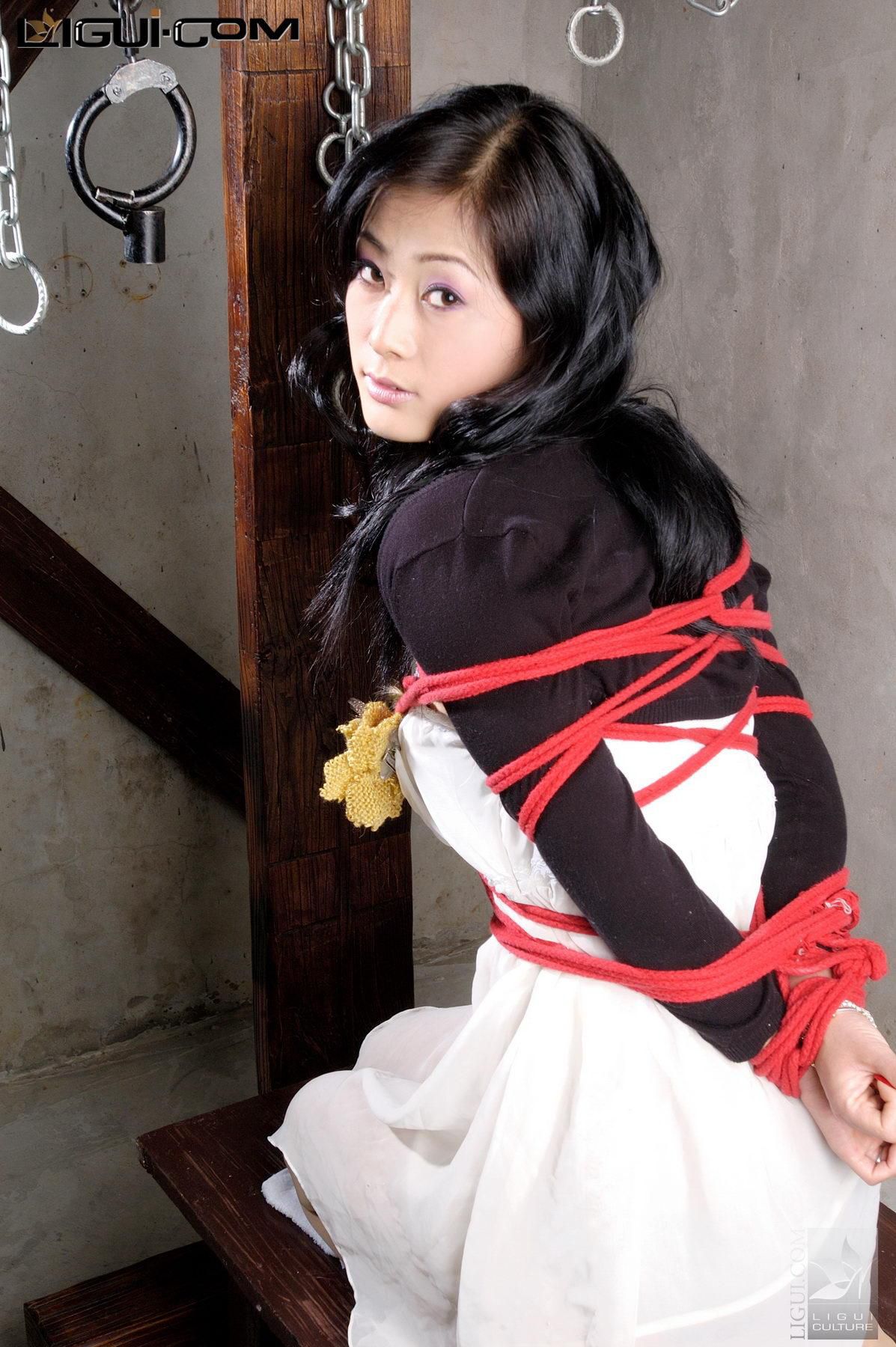 Model Saya《红绳捆绑》美腿玉足写真图片-图5